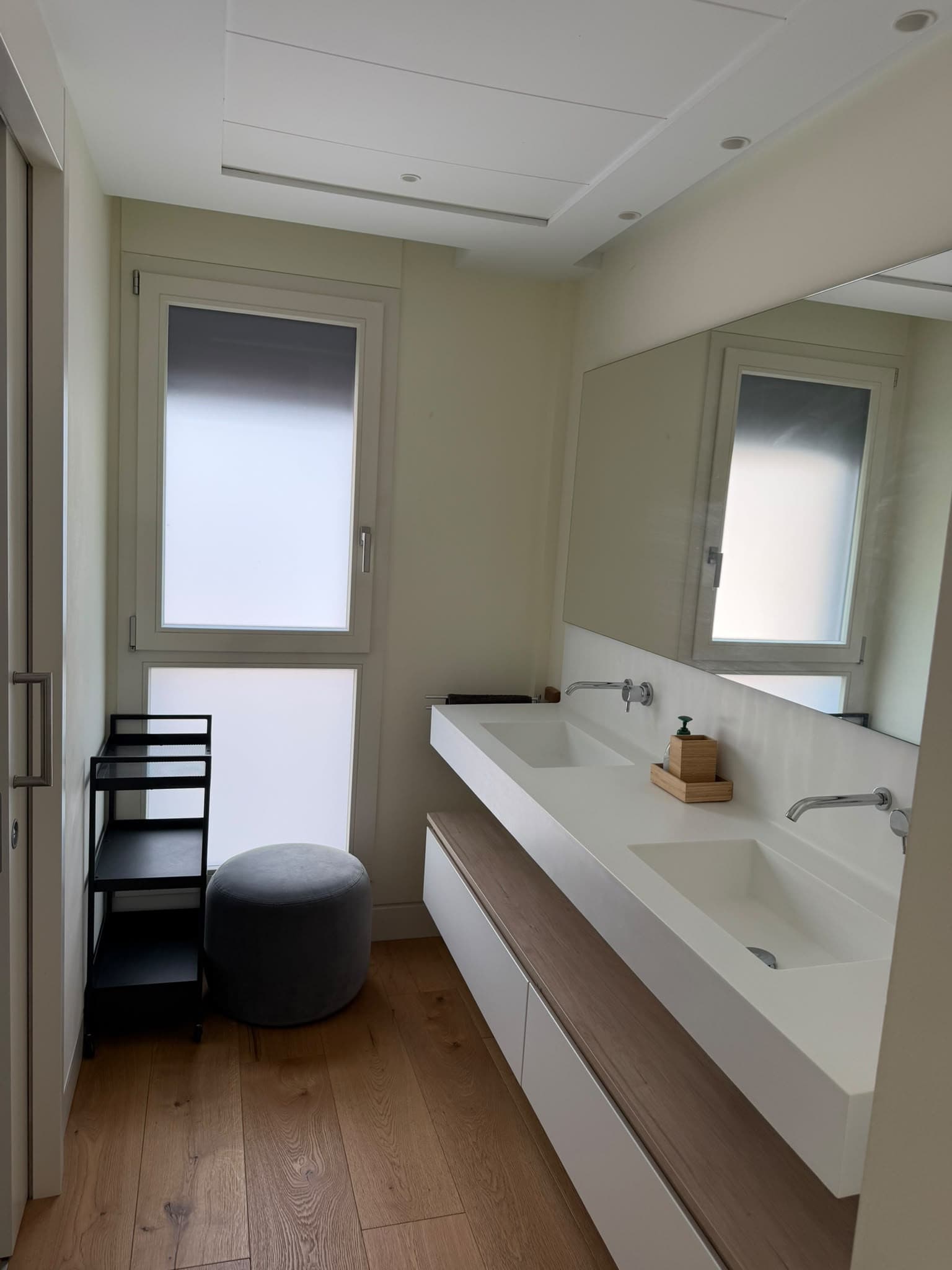 Modern 3 Bedroom Apartment For Long Term Rent Just minutes Away From Puente Romano