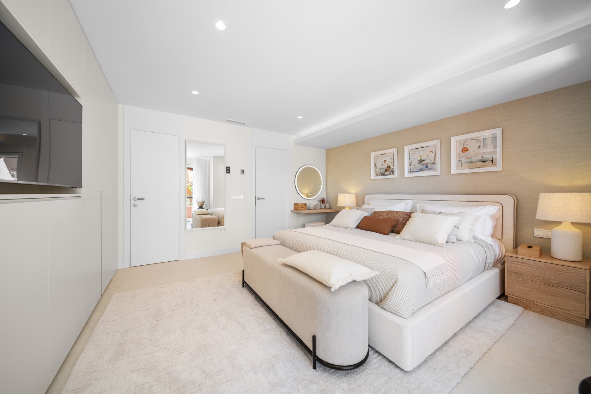 Turnkey Luxury 3-Bedroom Town House in El Palmeral, Nueva Andalucia