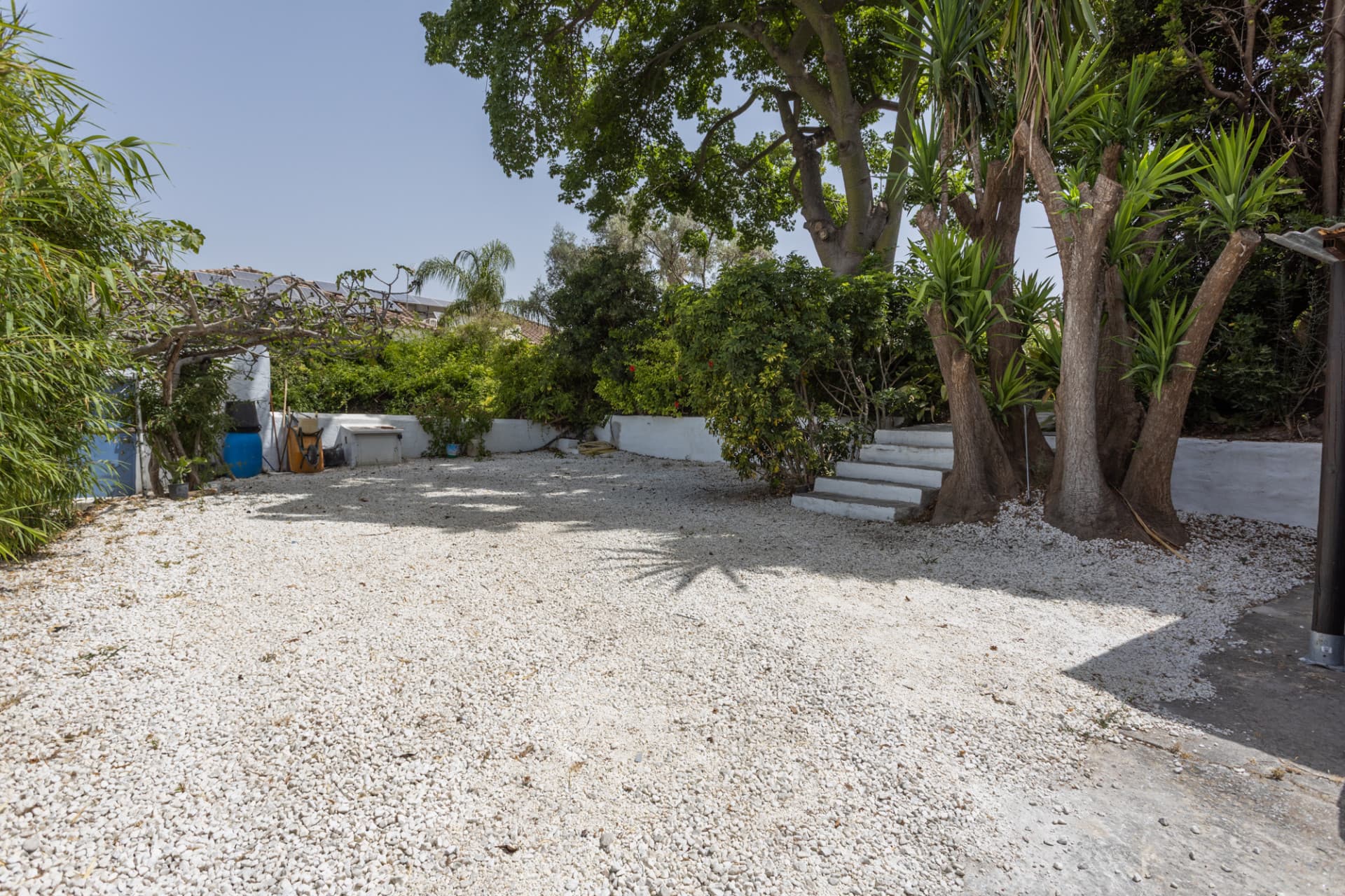 Charming villa with swimming pool and total privacy near San Pedro