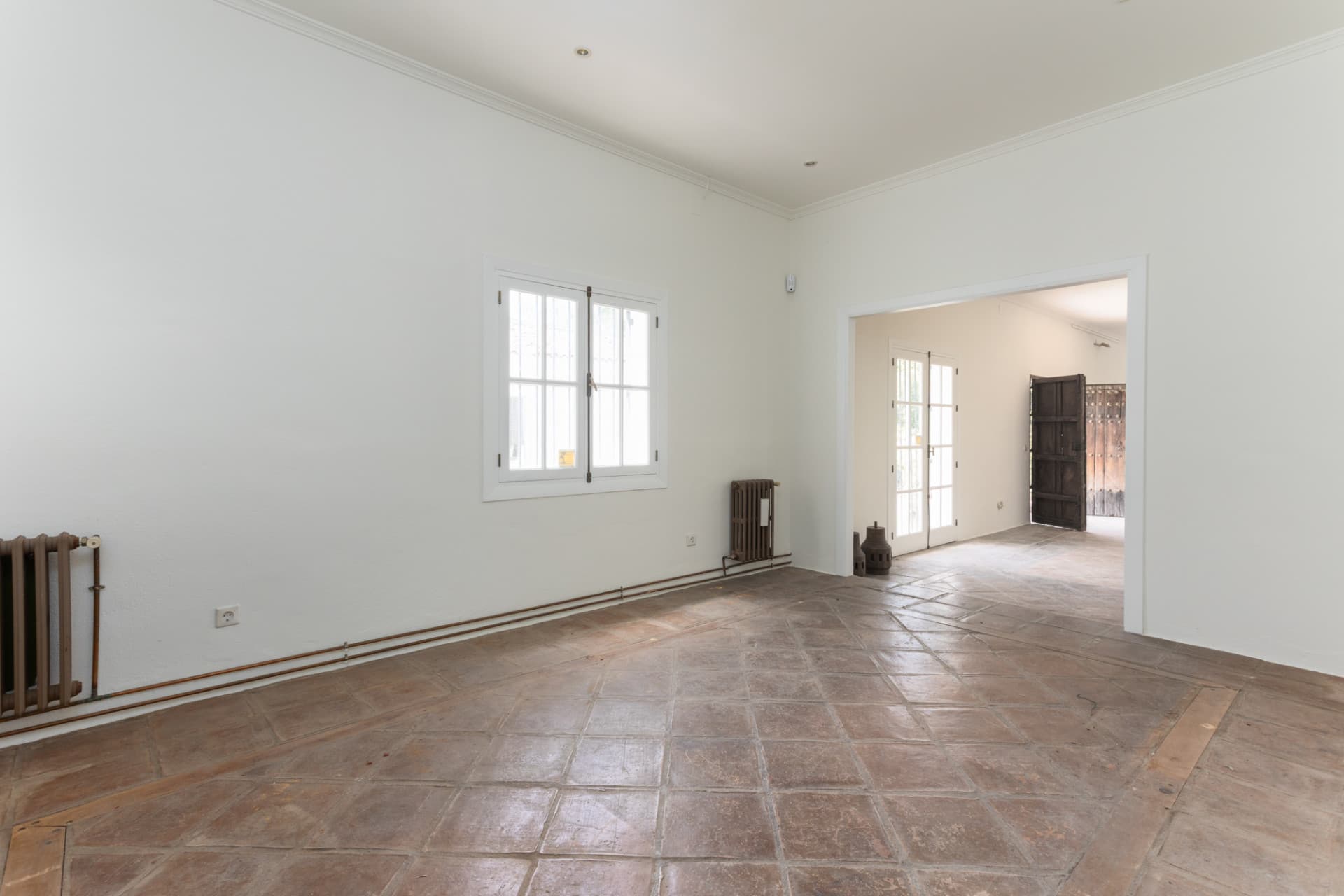 Charming villa with swimming pool and total privacy near San Pedro