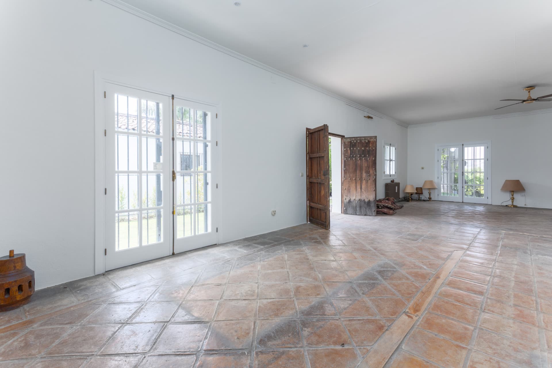 Charming villa with swimming pool and total privacy near San Pedro