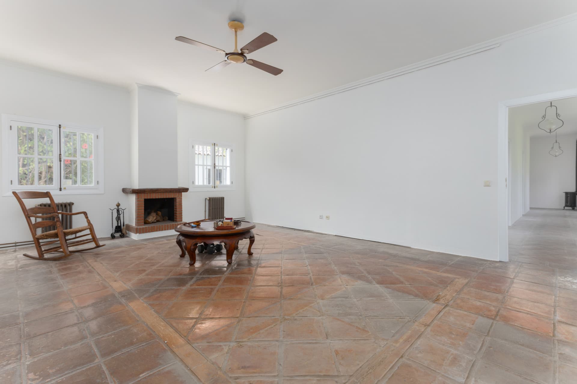 Charming villa with swimming pool and total privacy near San Pedro