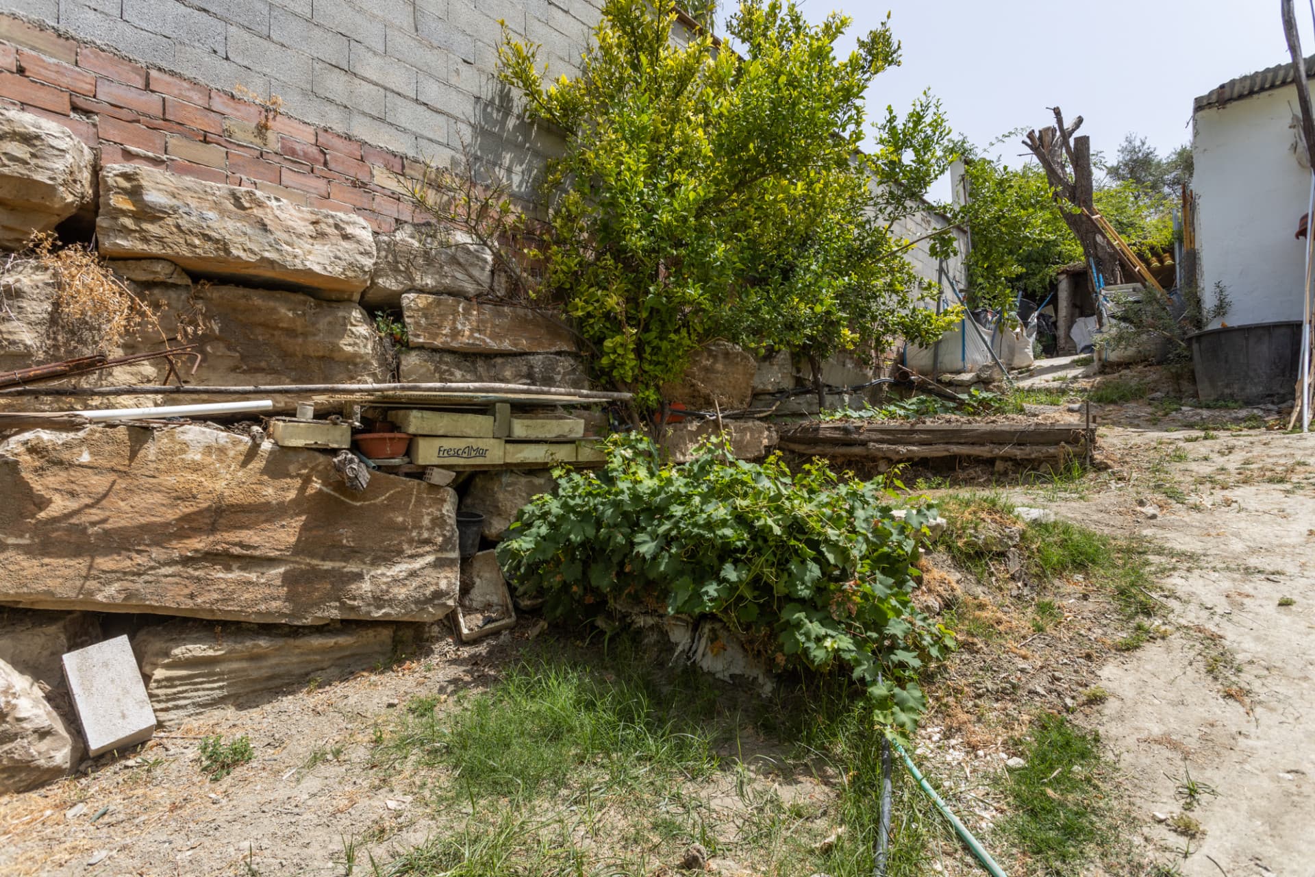 Charming villa with swimming pool and total privacy near San Pedro