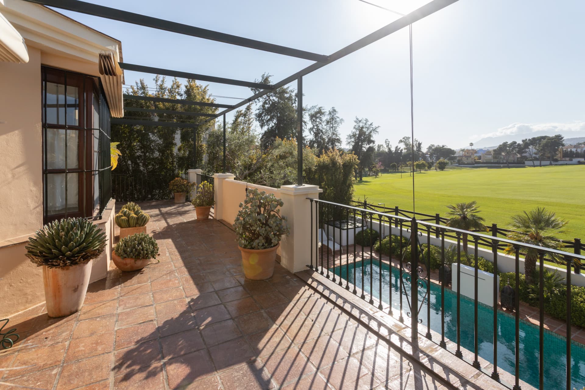 Villa con piscina privada en primera línea de golf – Isla de Guadalmina, Guadalmina Alta