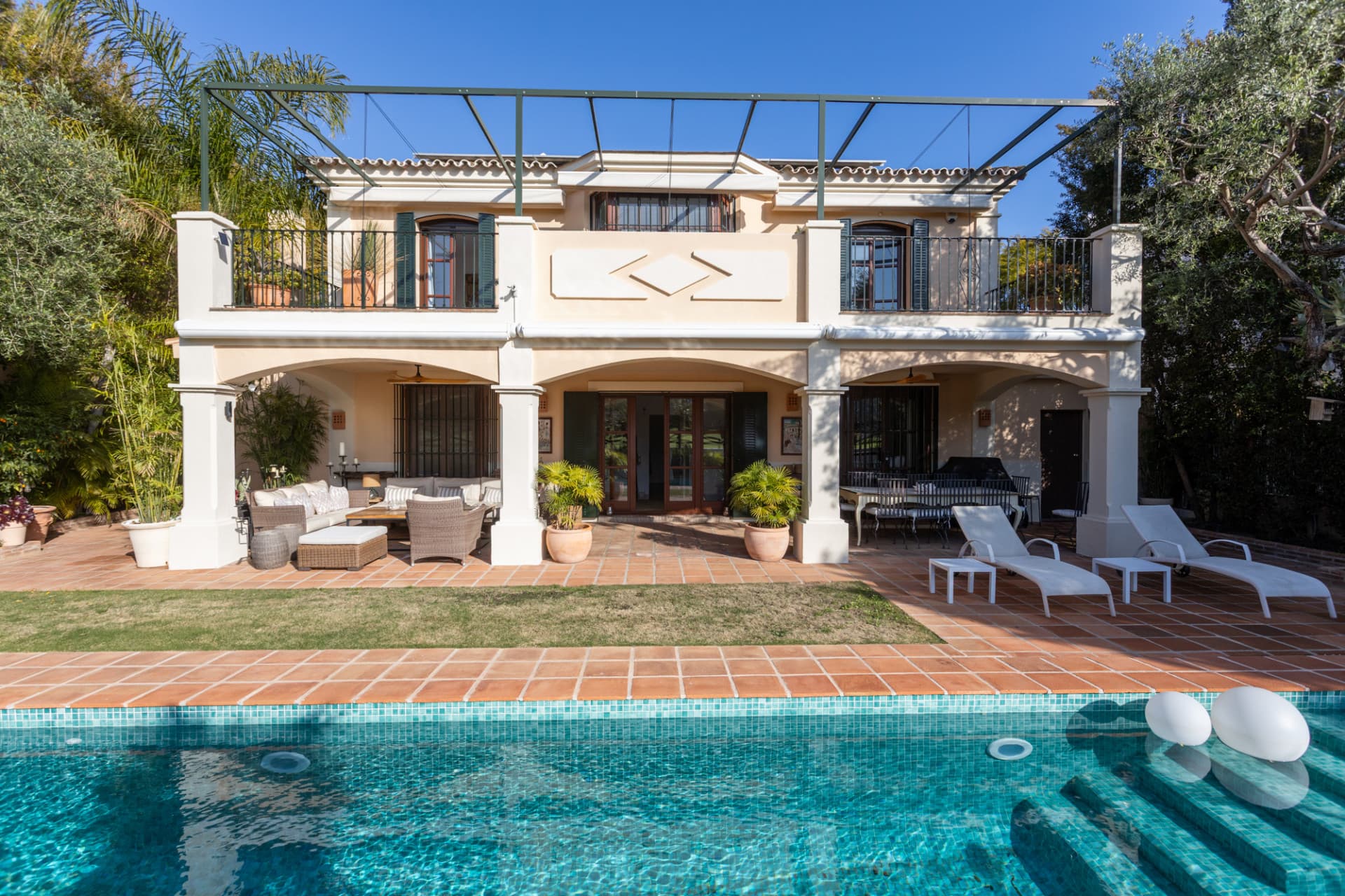 Villa con piscina privada en primera línea de golf – Isla de Guadalmina, Guadalmina Alta