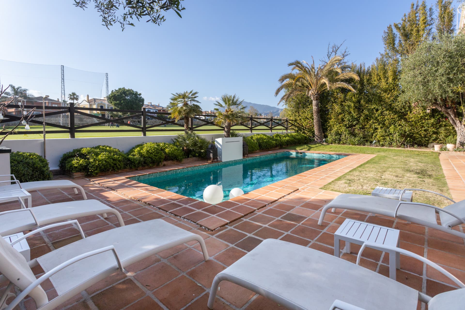 Villa con piscina privada en primera línea de golf – Isla de Guadalmina, Guadalmina Alta