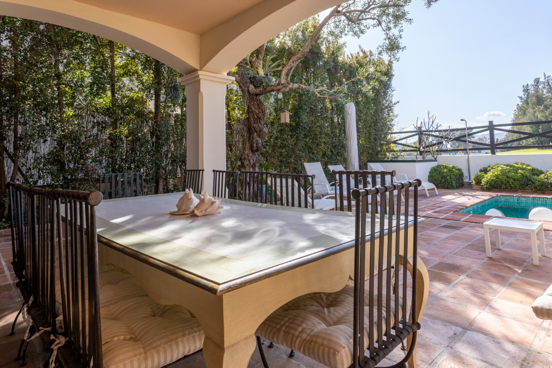 Villa con piscina privada en primera línea de golf – Isla de Guadalmina, Guadalmina Alta