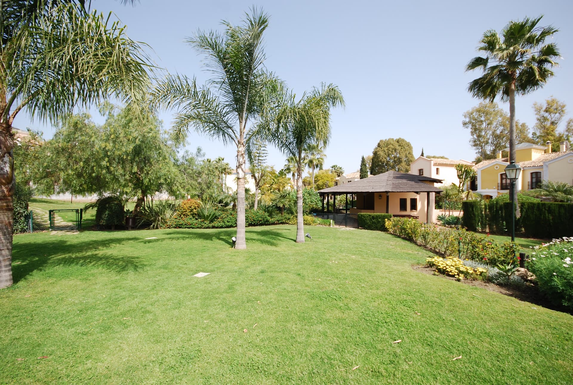 Villa con piscina privada en primera línea de golf – Isla de Guadalmina, Guadalmina Alta