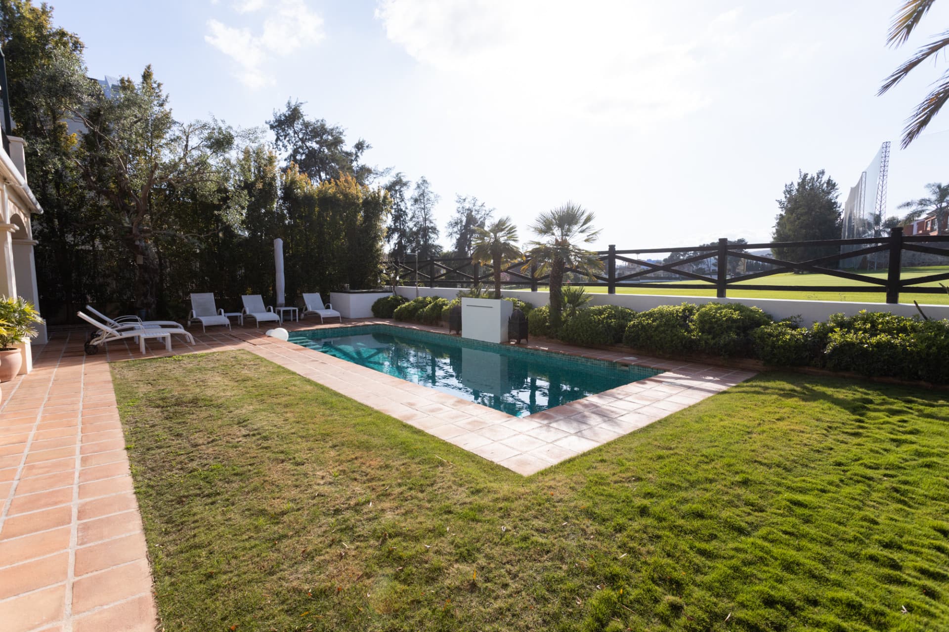 Villa con piscina privada en primera línea de golf – Isla de Guadalmina, Guadalmina Alta