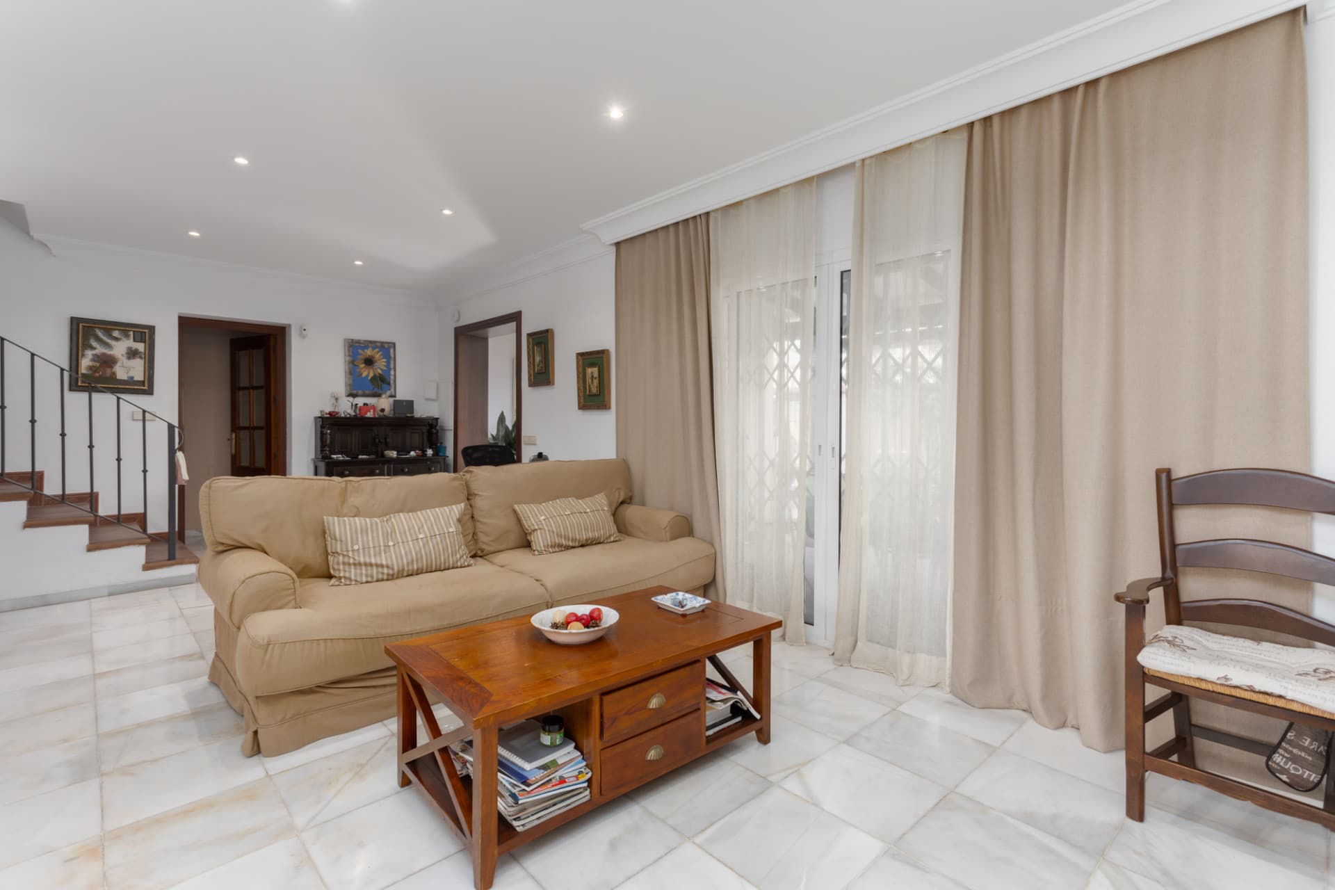 Villa for Sale in Las Petunias, San Pedro de Alcántara – Excellent Investment Opportunity
