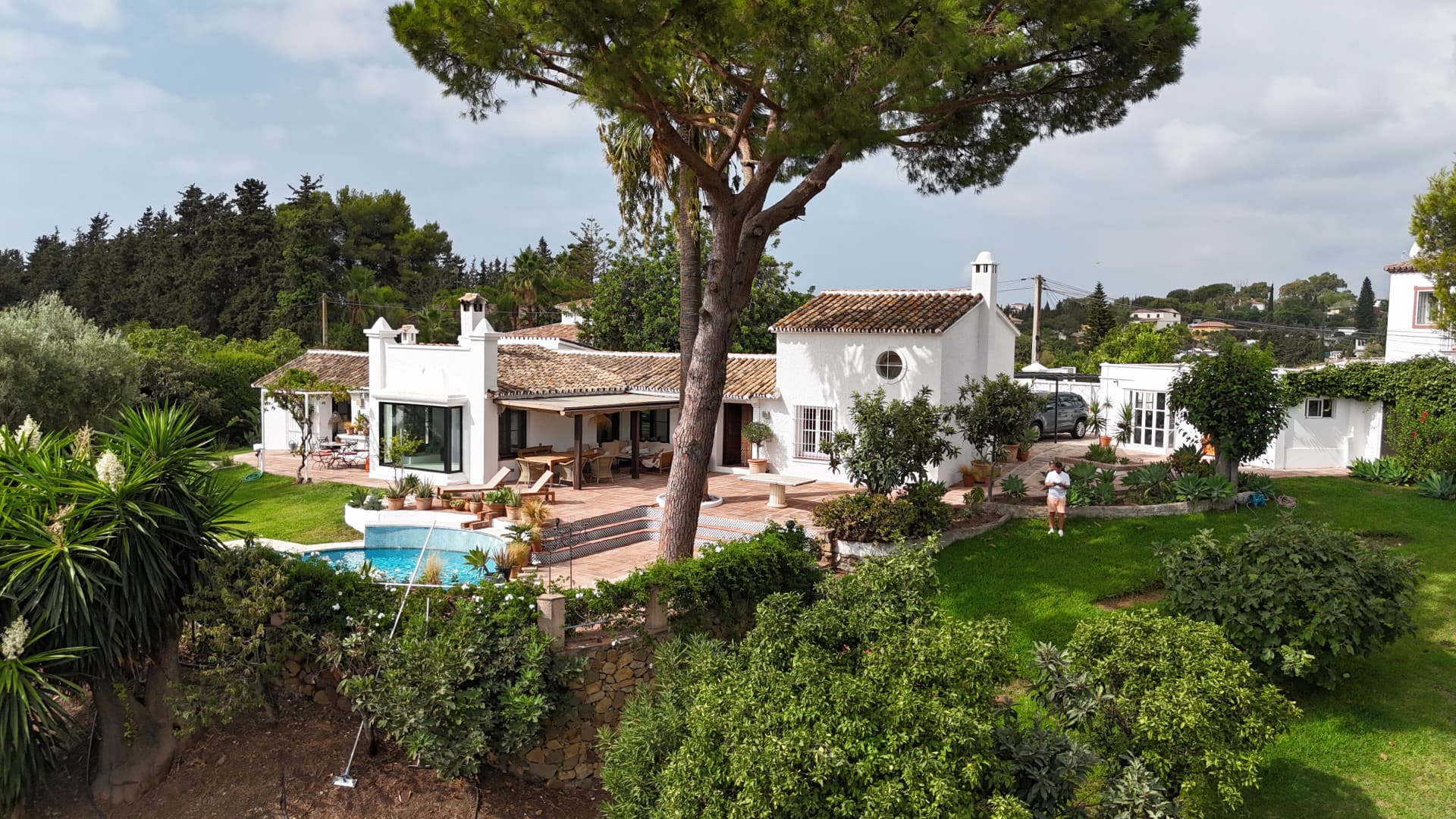 Charming Villa with Panoramic Views in Guadalmina Alta