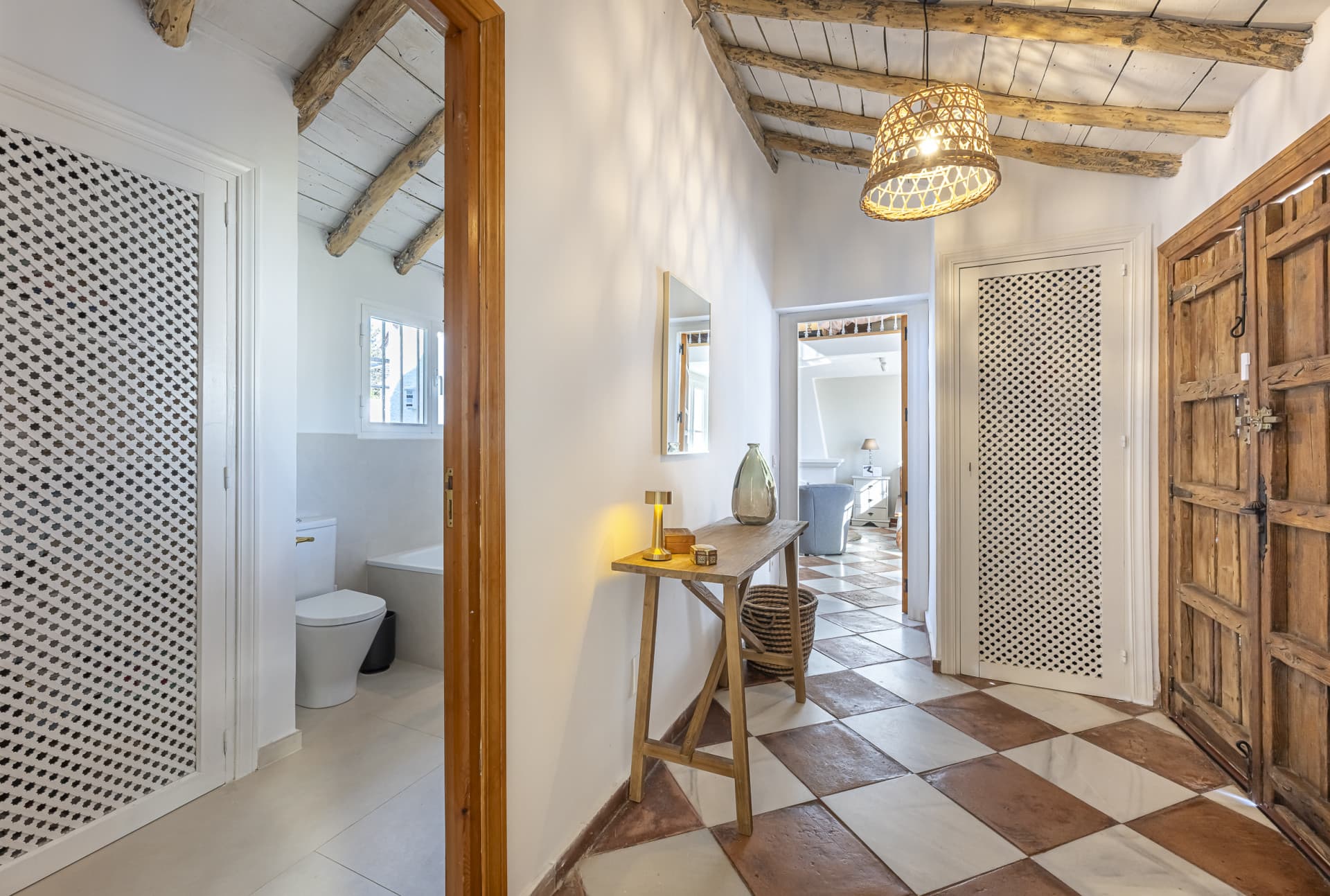 Charming Villa with Panoramic Views in Guadalmina Alta