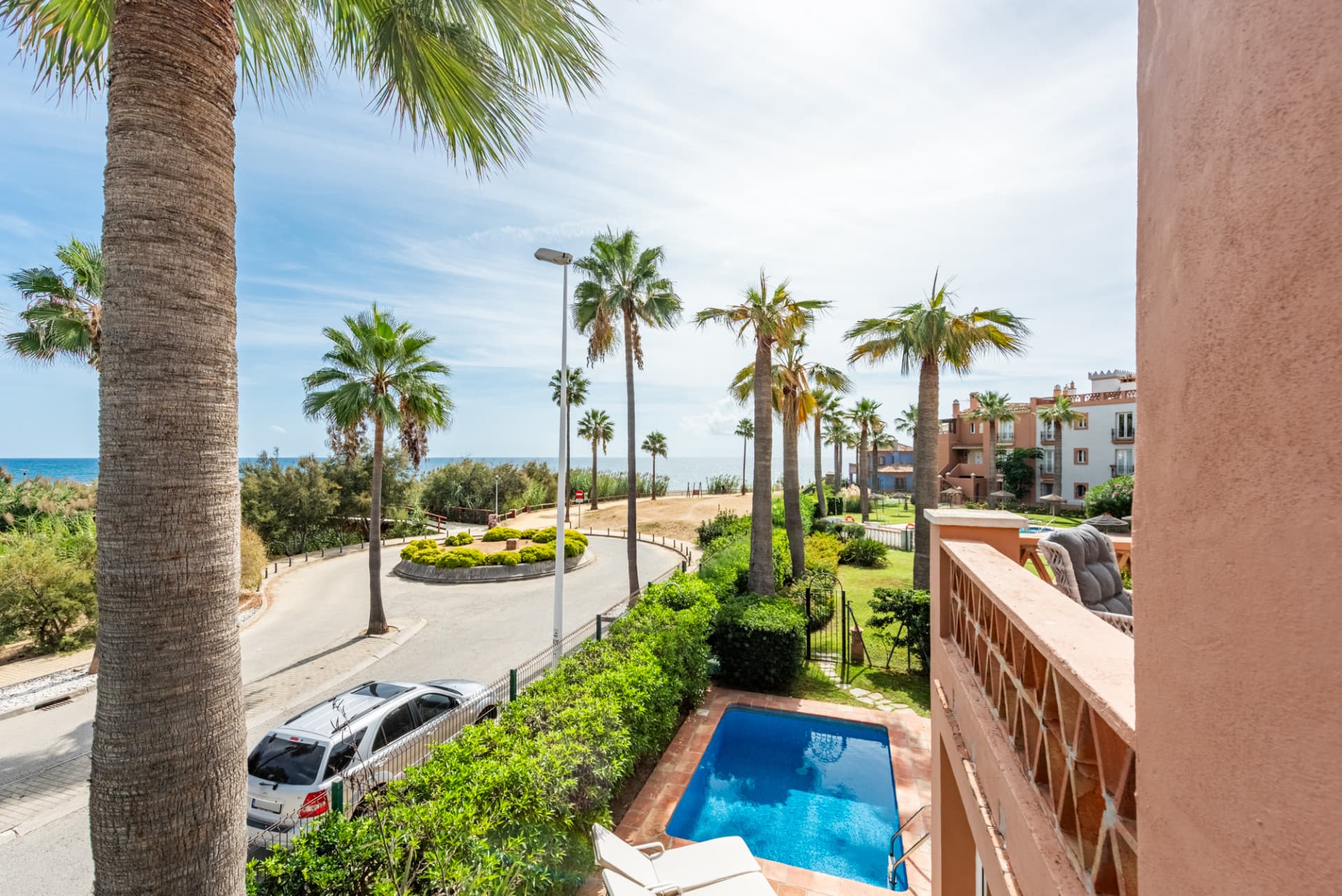 One of only three beachfront villas in La Perla de la Bahía!