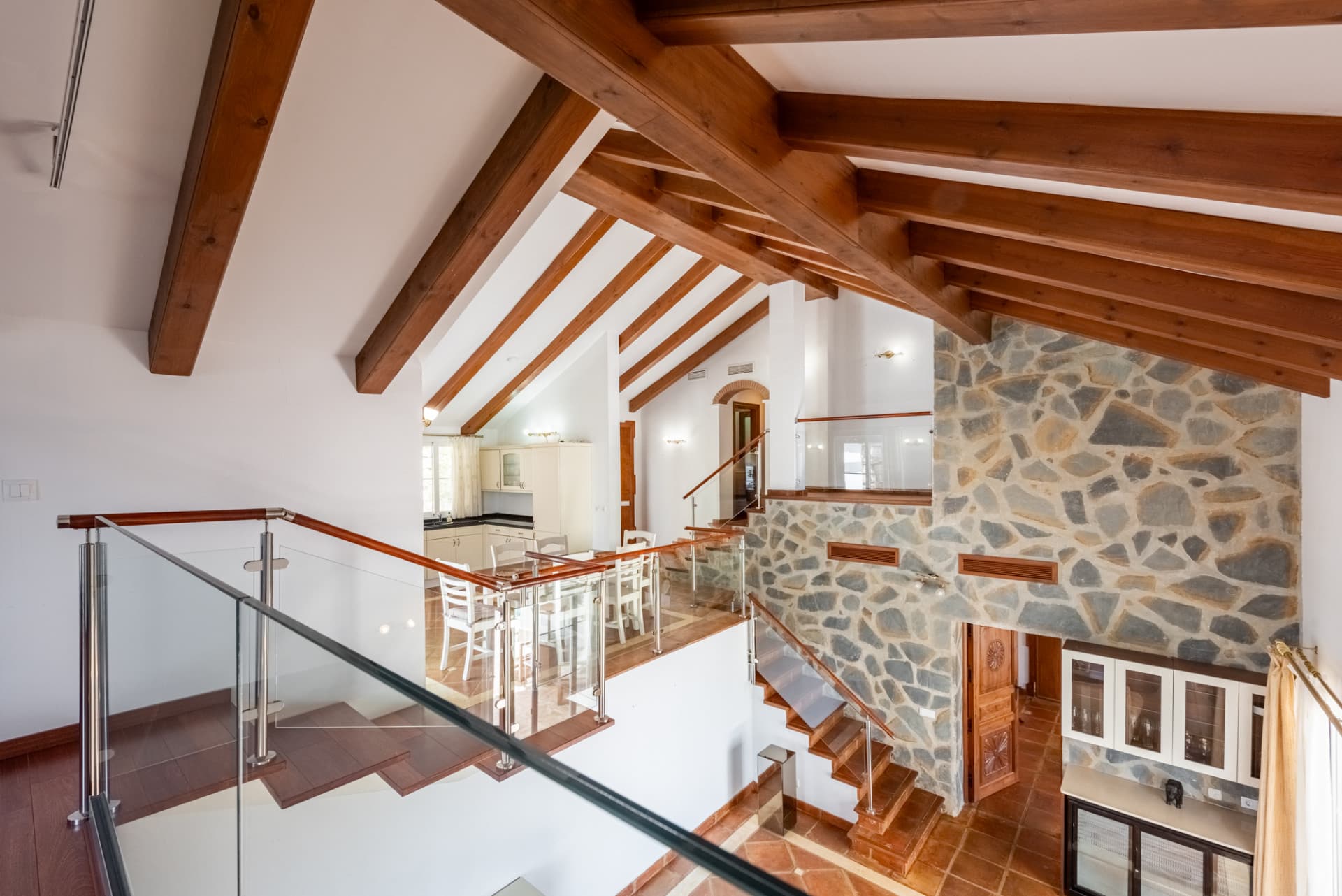 Charming Villa with Panoramic Views in Sierra Blanca Country Club, Istán