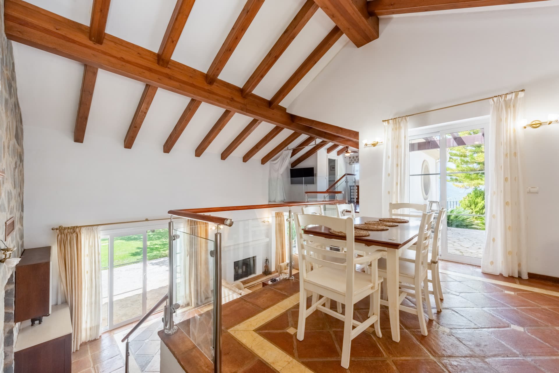 Charming Villa with Panoramic Views in Sierra Blanca Country Club, Istán