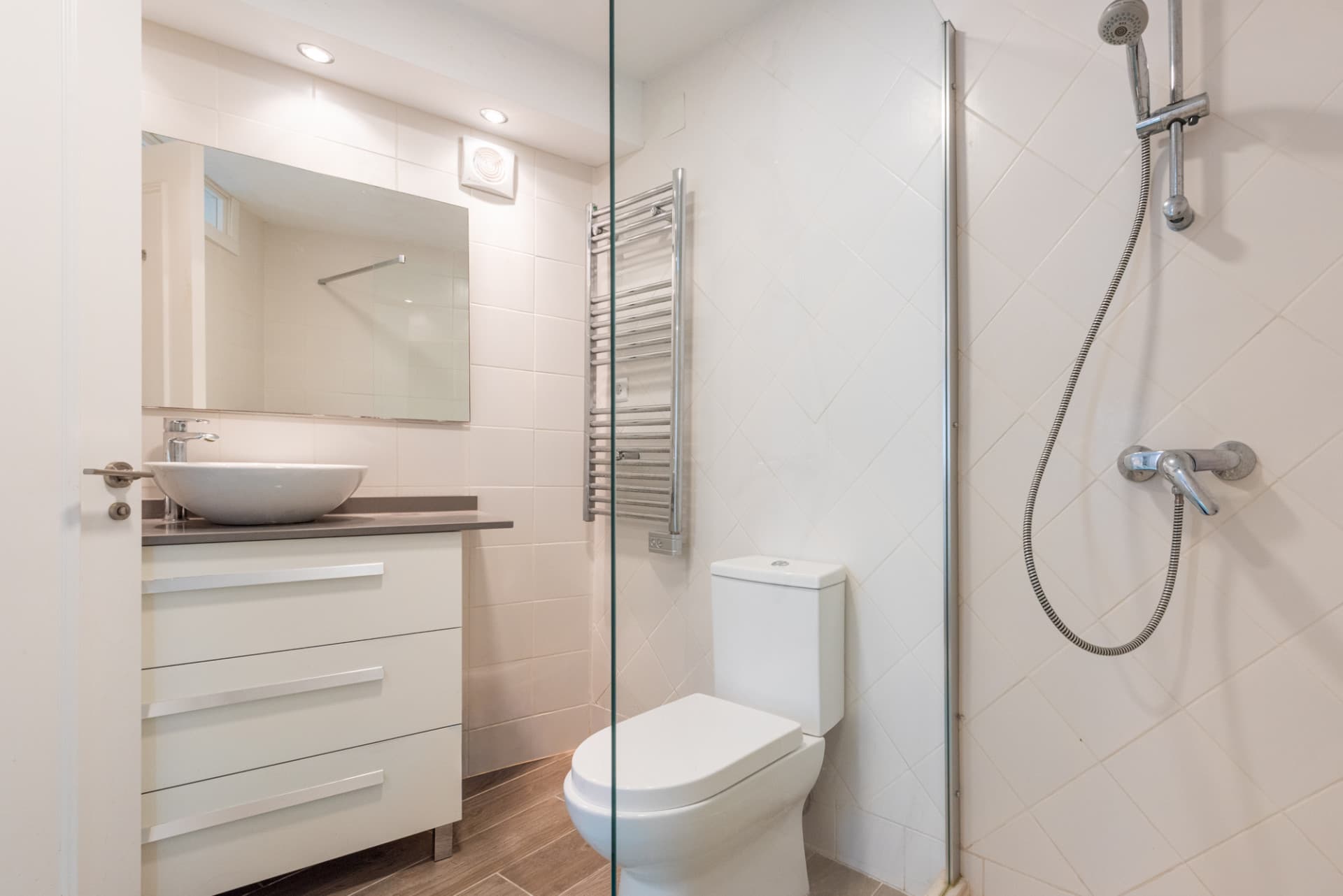 Charming Cottage-Style Villa in the Hills of Benahavís – Excellent Value