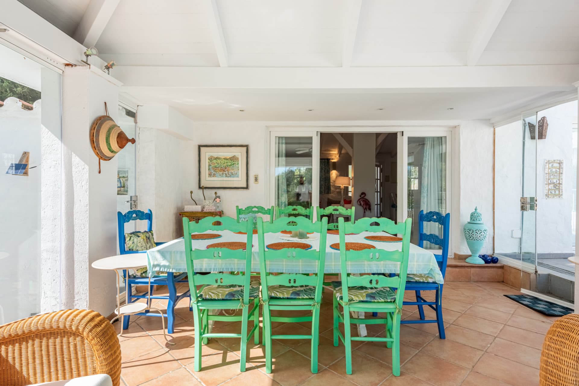 Charming Cottage-Style Villa in the Hills of Benahavís – Excellent Value