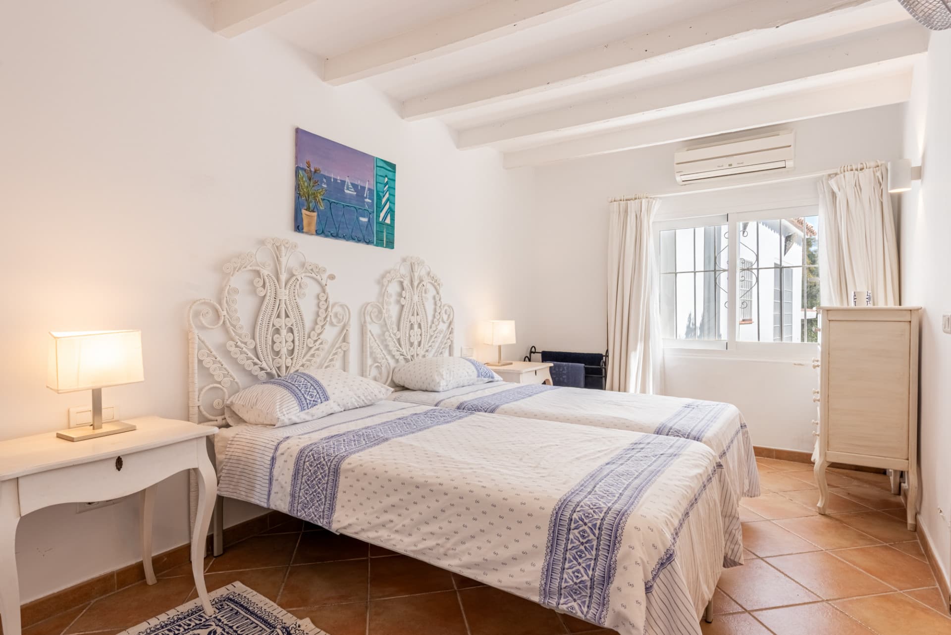 Charming Cottage-Style Villa in the Hills of Benahavís – Excellent Value