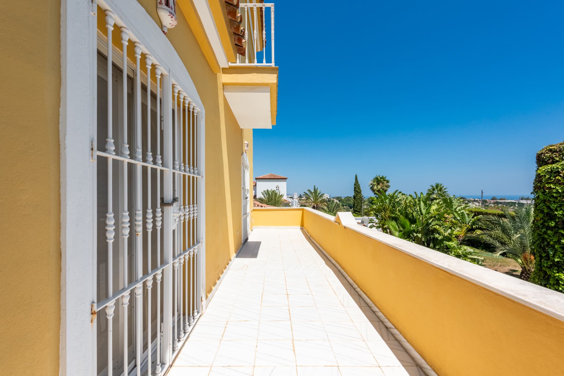 Panoramic Sea View Villa for Sale Next to Atalaya Golf – GREAT OPPORTUNITY