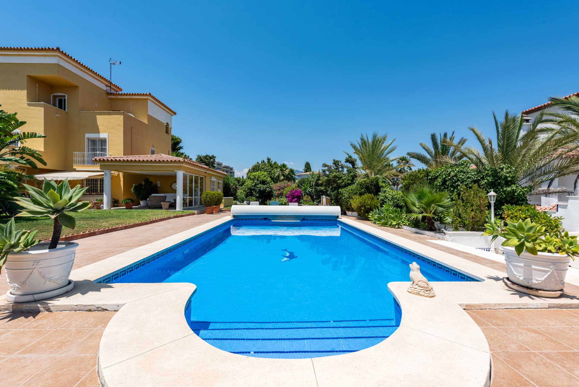Panoramic Sea View Villa for Sale Next to Atalaya Golf – GREAT OPPORTUNITY