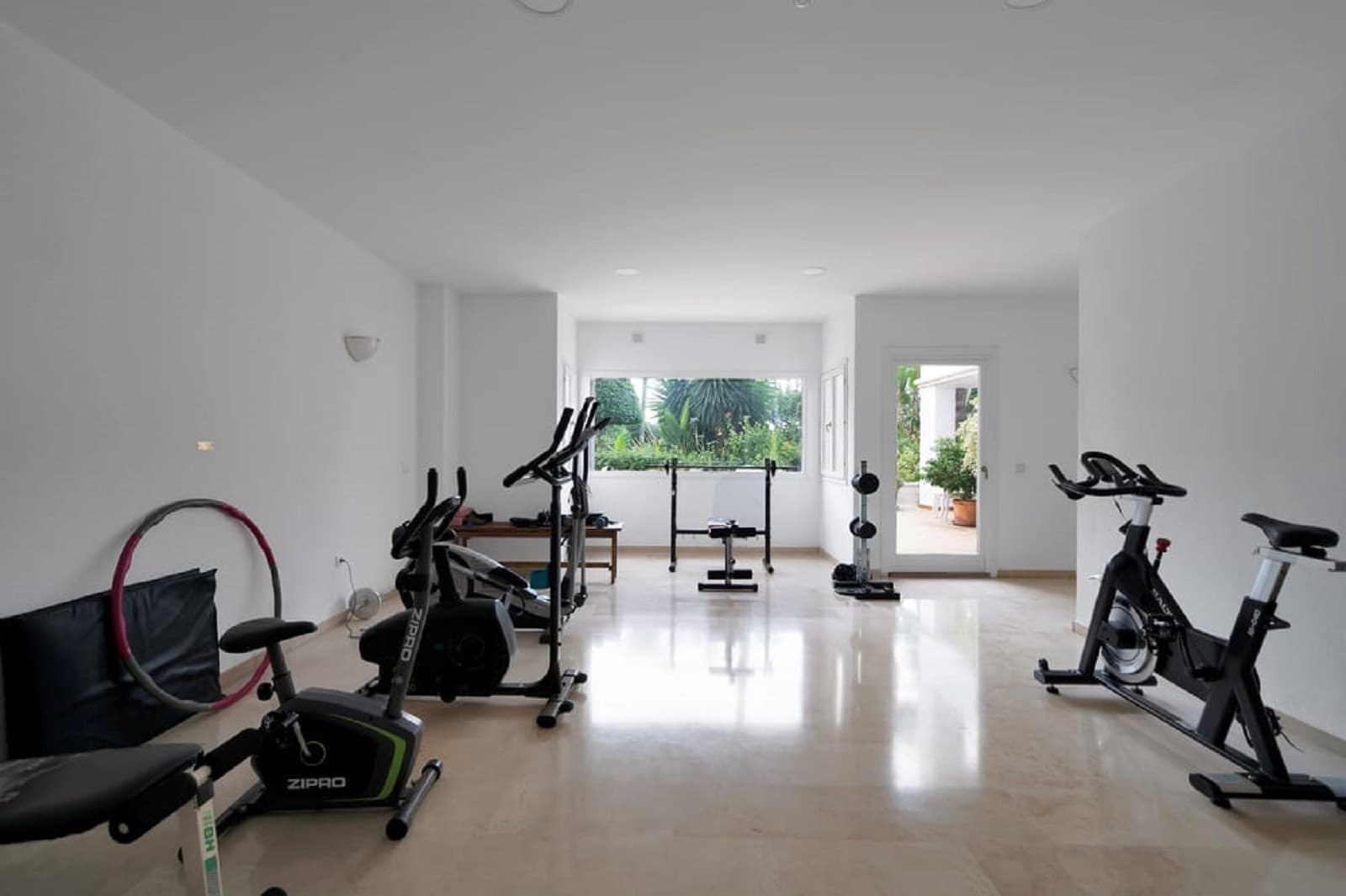 Sunny Ground Floor Apartment in Nordic Royal Club – Serviced Living on the New Golden Mile