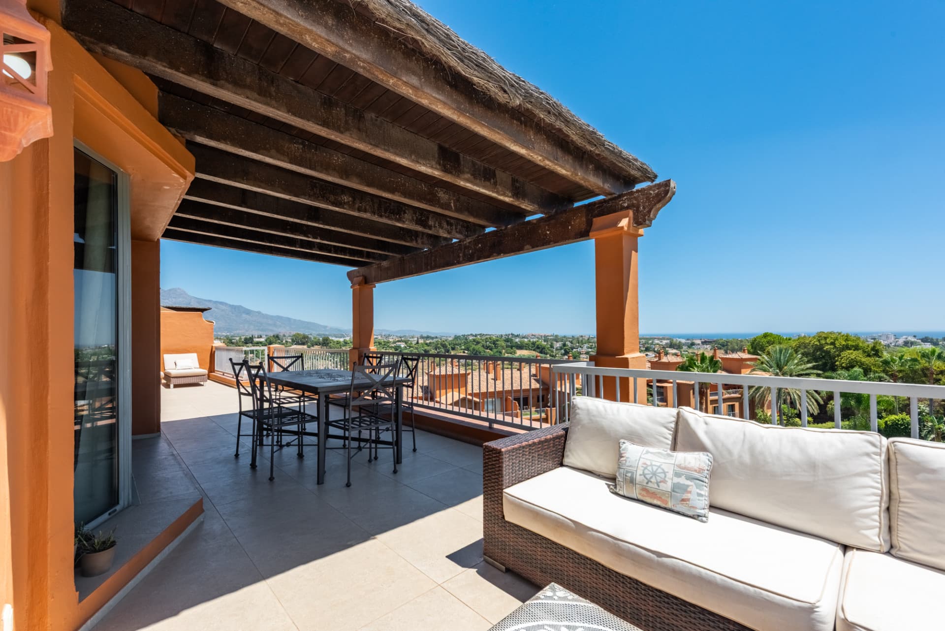 Single-Level Luxury Penthouse with Unrivalled Panoramic Sea and Coastline Views