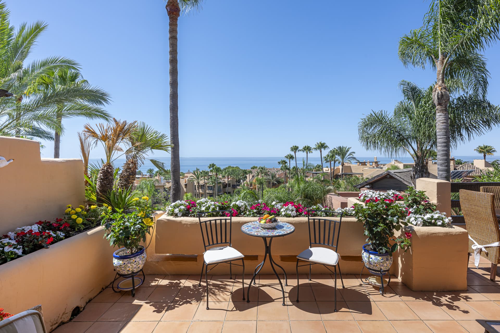 Mansion Club - Penthouse with spectacular sea views !!