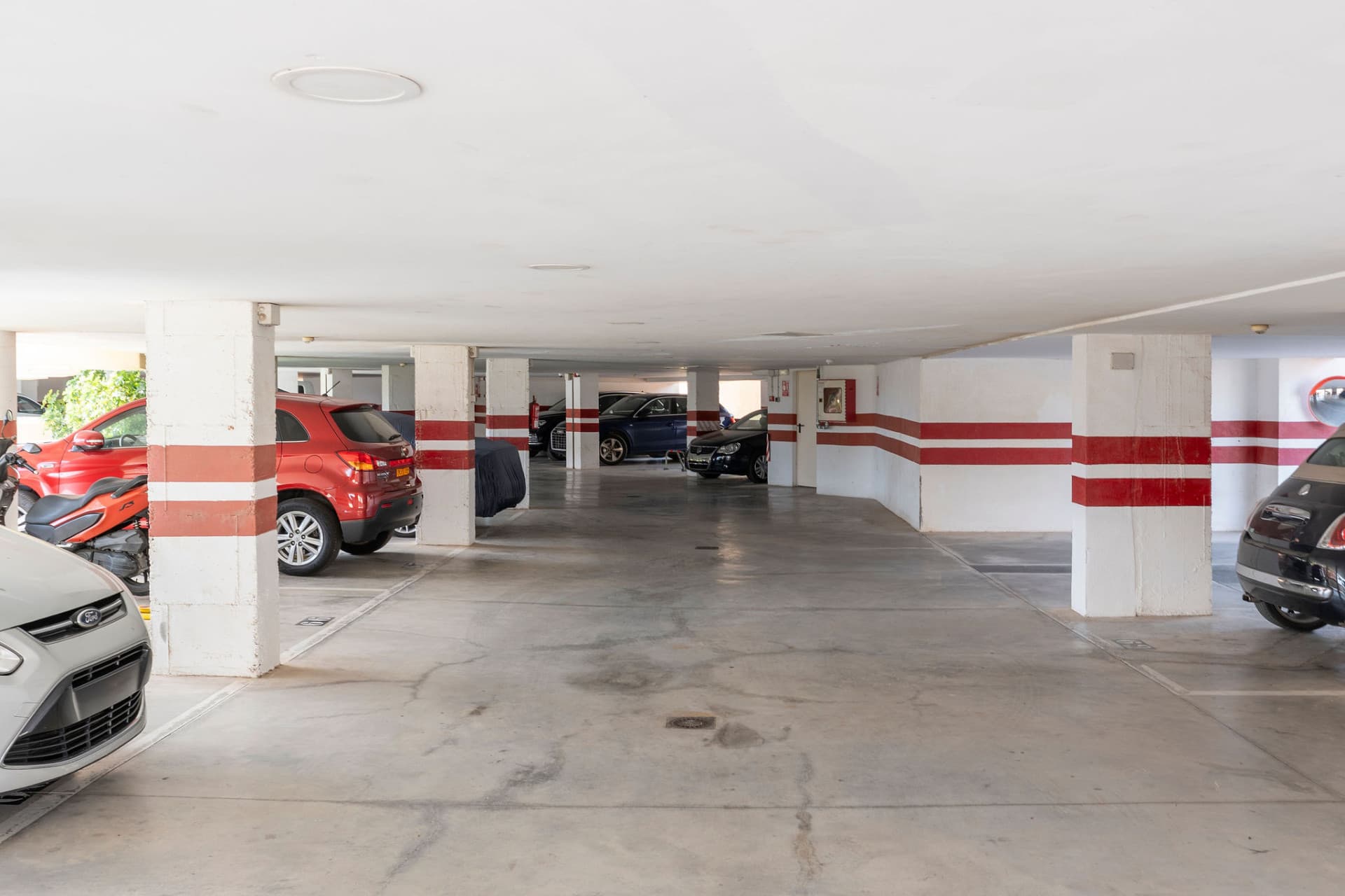 Welcome to this apartment in Torreblanca - situated just 200 meters from the beach!