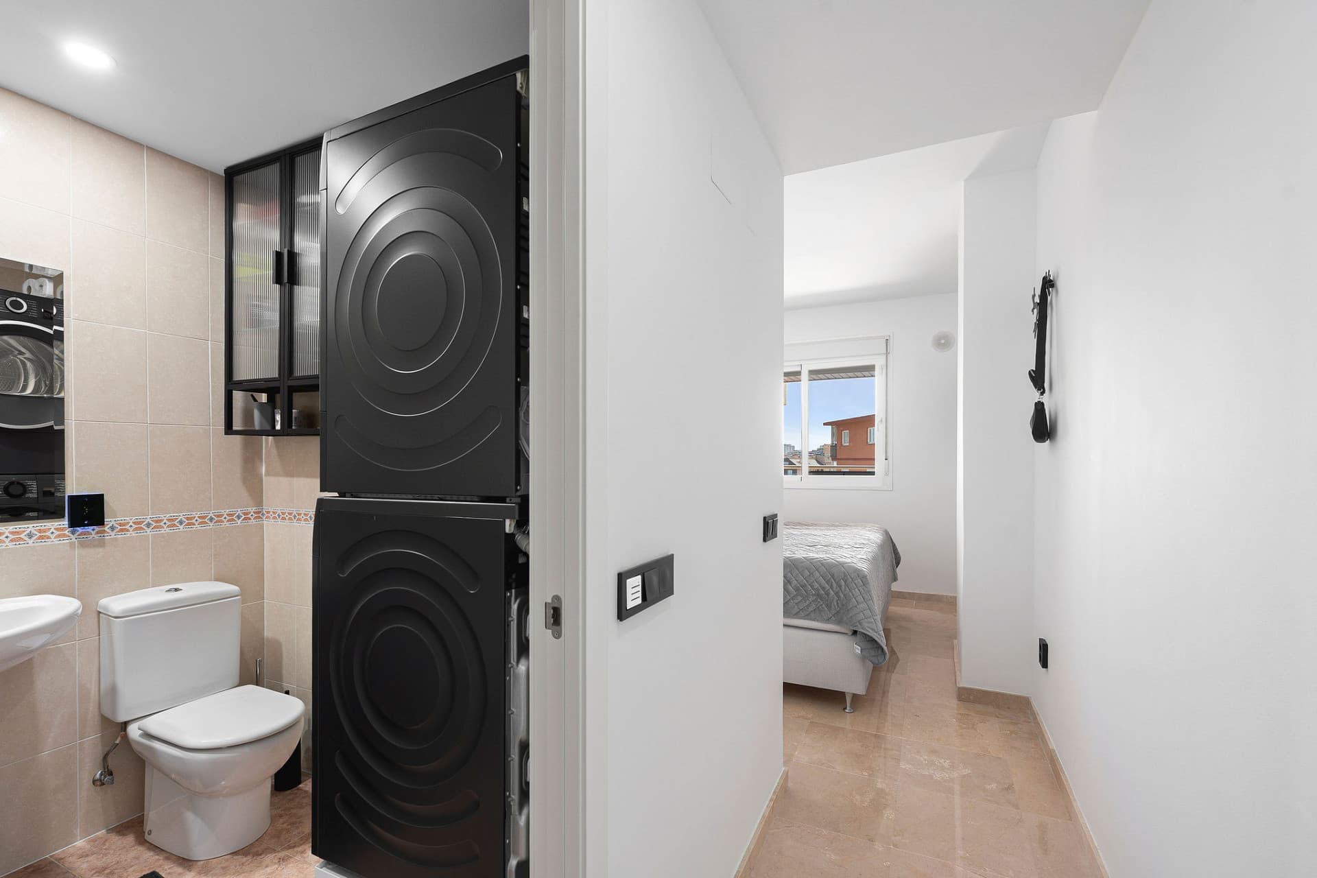 Welcome to this apartment in Torreblanca - situated just 200 meters from the beach!