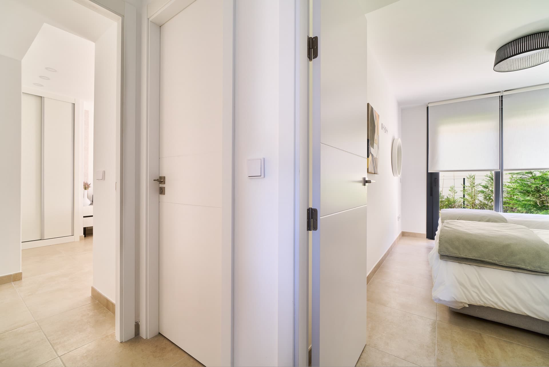 Apartamento de 2 dormitorios, listo para entrar y totalmente amueblado, en un proyecto nuevo en una ubicación privilegiada justo al lado de Marbella