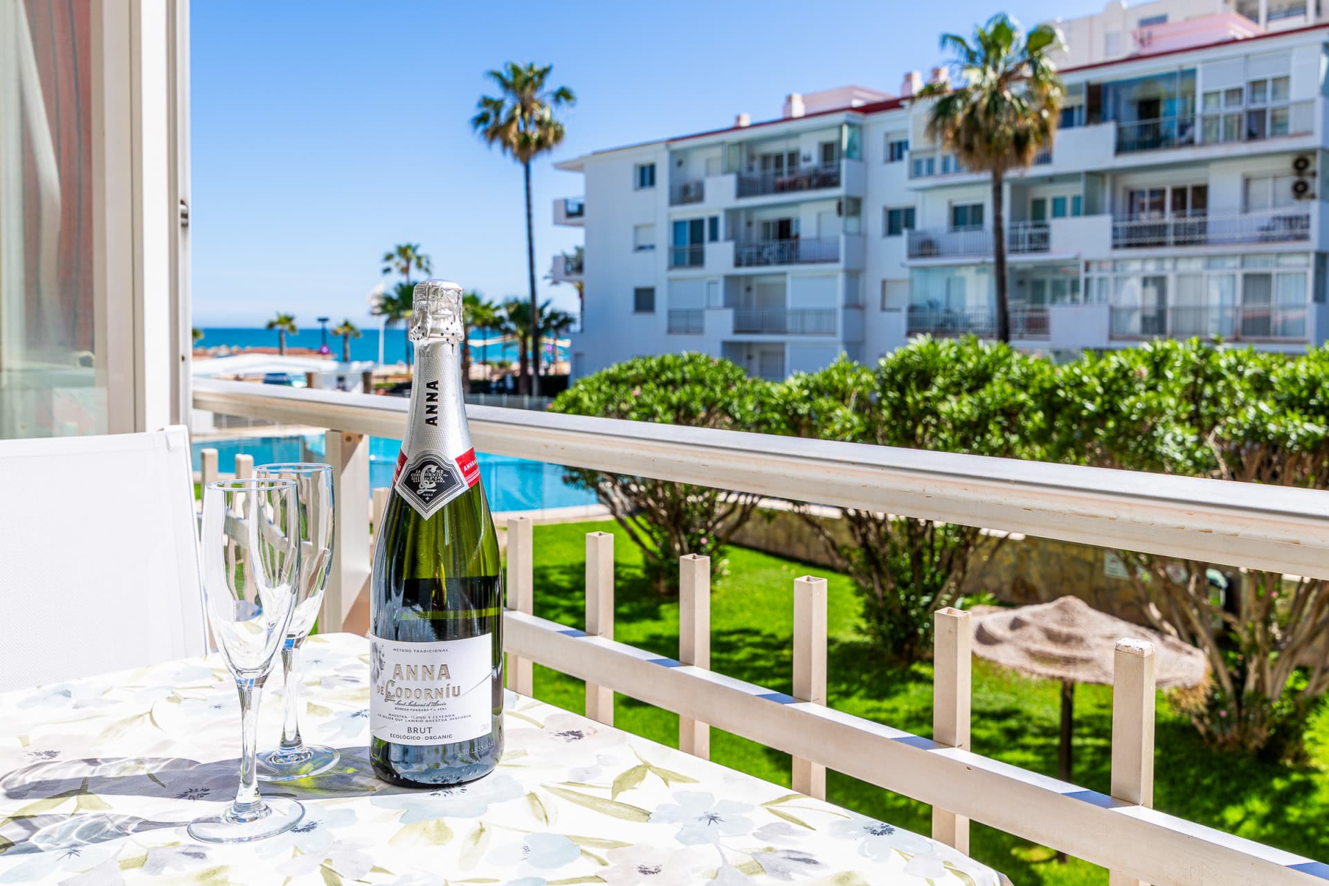 Front Line Beach Apartment- Fuengirola
