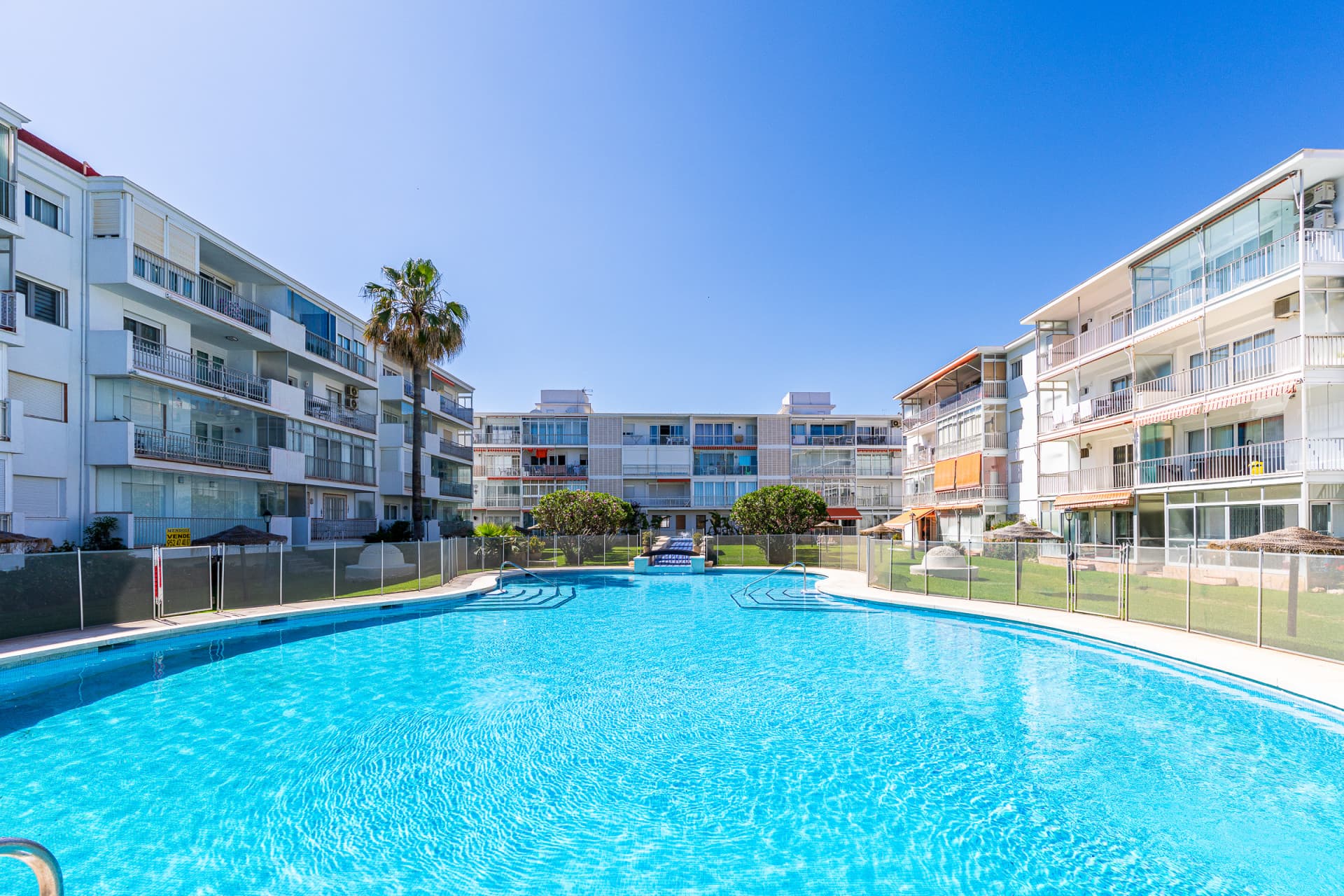 Front Line Beach Apartment- Fuengirola
