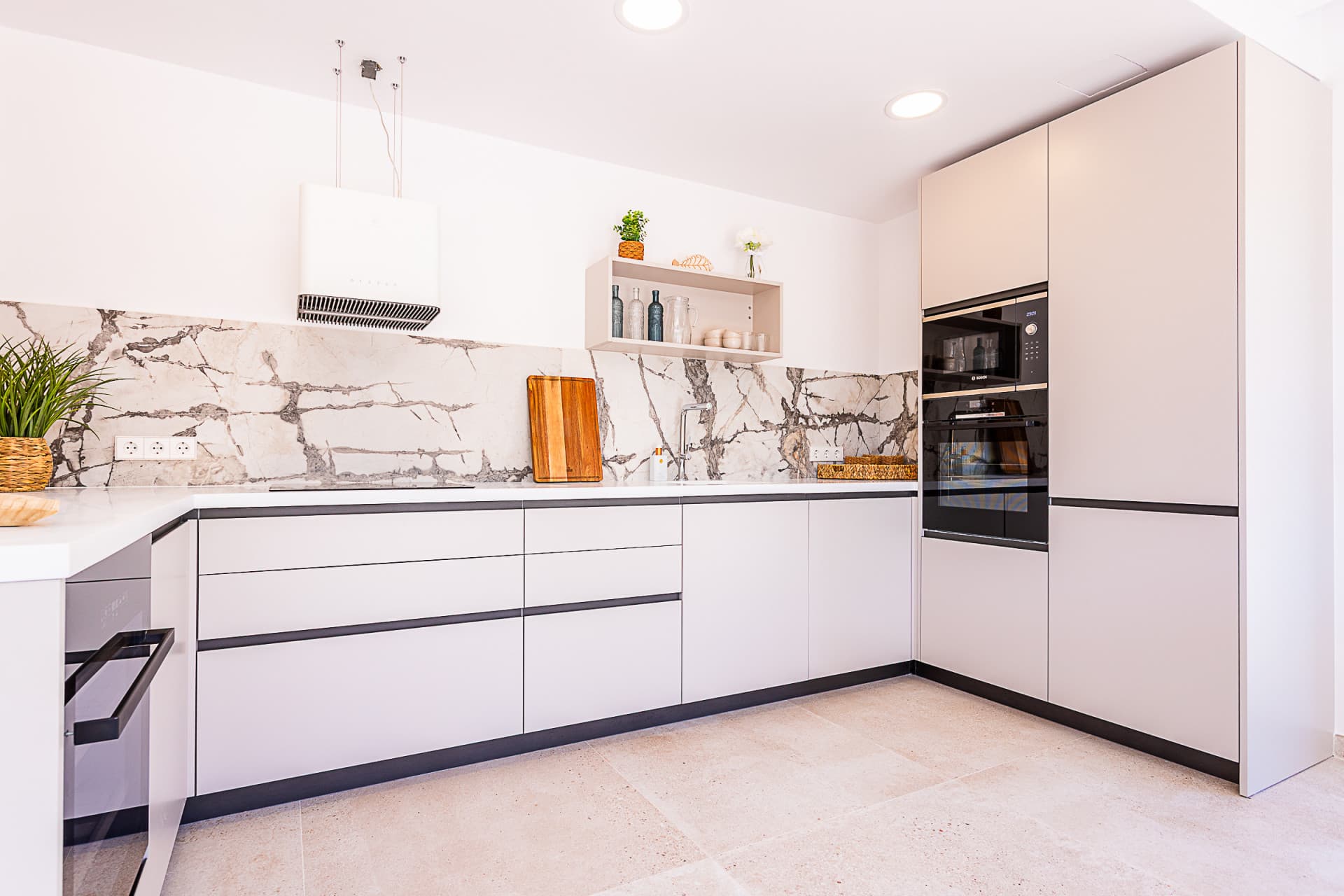 Luxurious, Fully Refurbished Penthouse in Santa María Village, Elviria Exceptional Value: Recently reduced from €745,000!