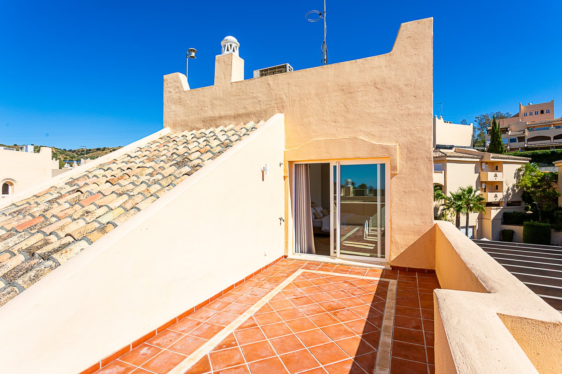 Luxurious, Fully Refurbished Penthouse in Santa María Village, Elviria Exceptional Value: Recently reduced from €745,000!