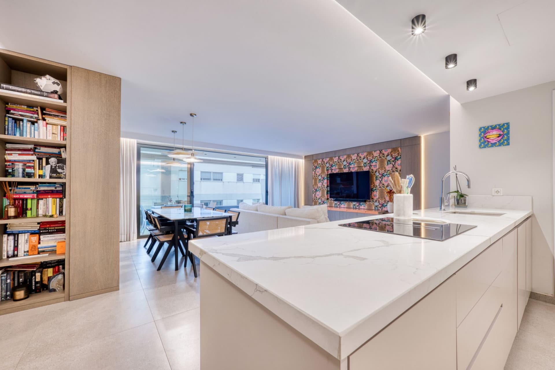 "FURNISHED" 4 BEDROOM PENTHOUSE WITH SOLARIUM IN THE CENTER OF SAN PEDRO DE ALCÁNTARA