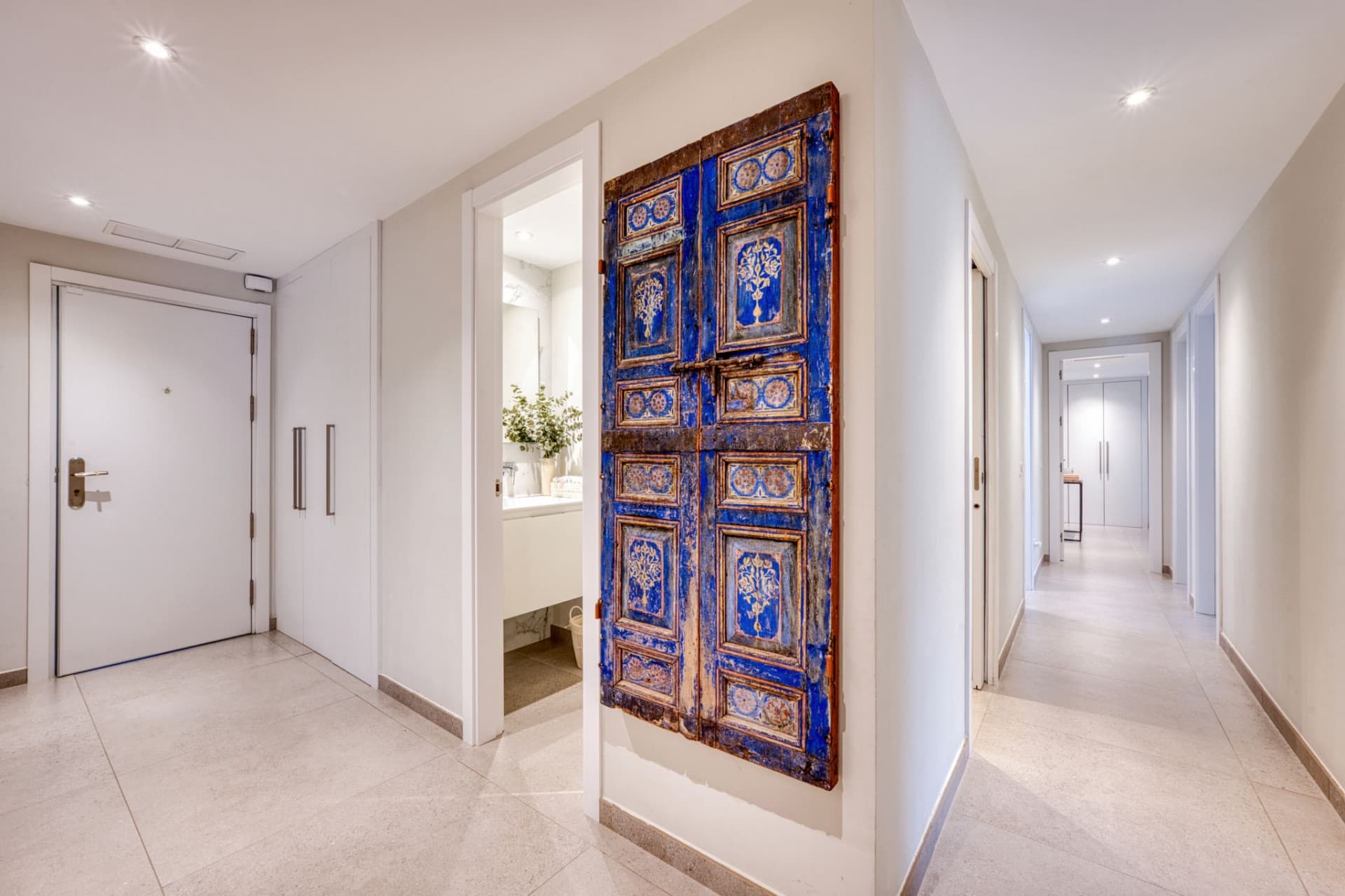 "FURNISHED" 4 BEDROOM PENTHOUSE WITH SOLARIUM IN THE CENTER OF SAN PEDRO DE ALCÁNTARA