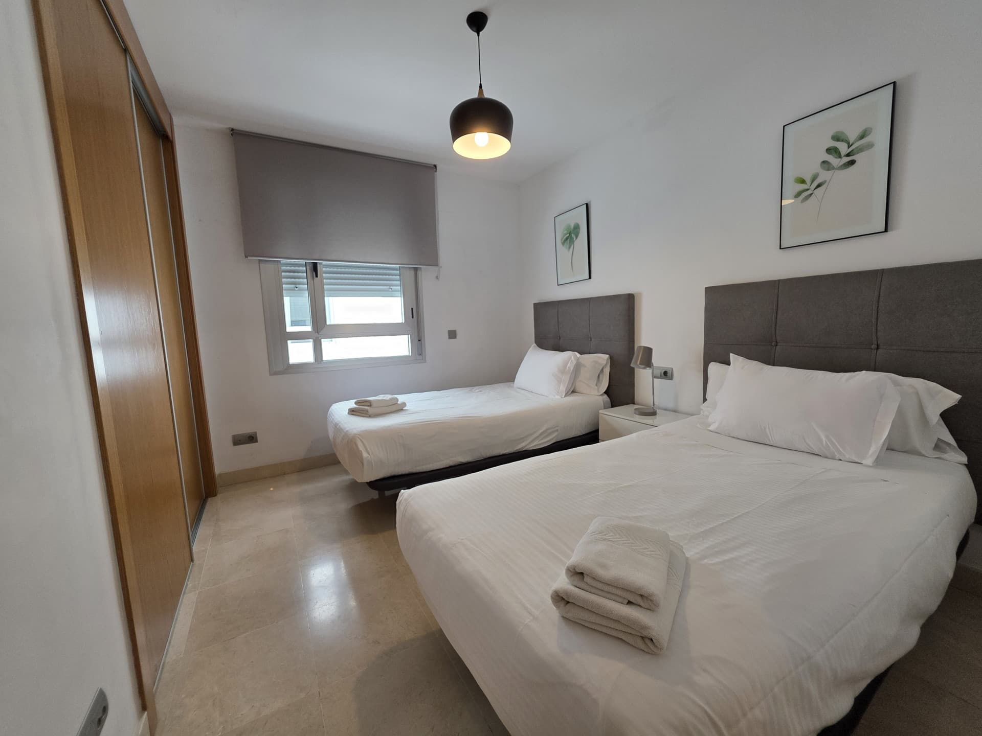 Ático Dúplex en Venta en San Pedro Playa con Gran Solárium y Parking