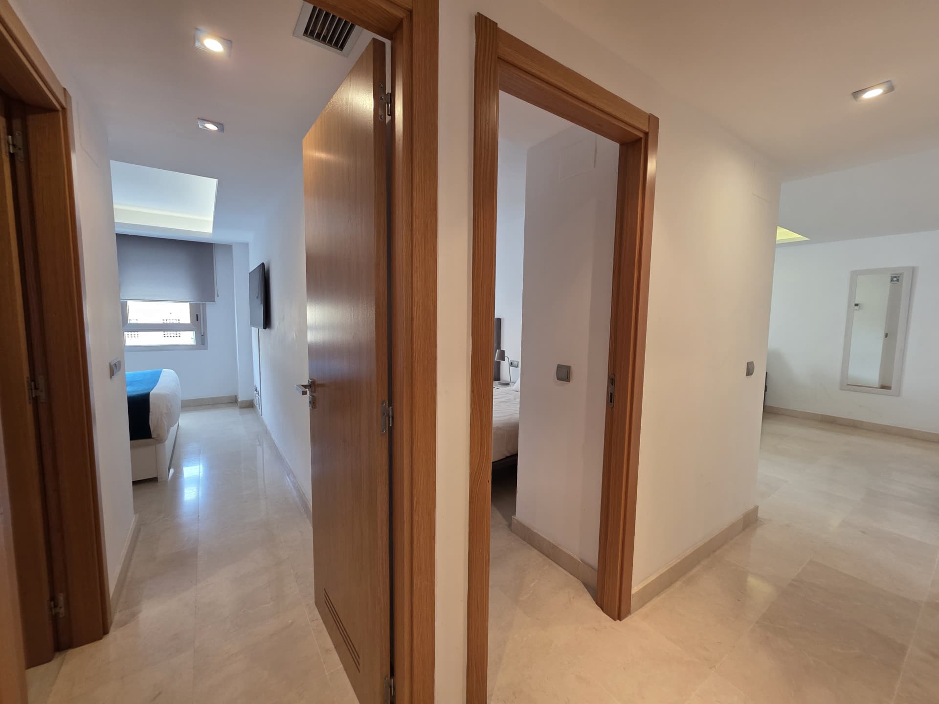 Ático Dúplex en Venta en San Pedro Playa con Gran Solárium y Parking