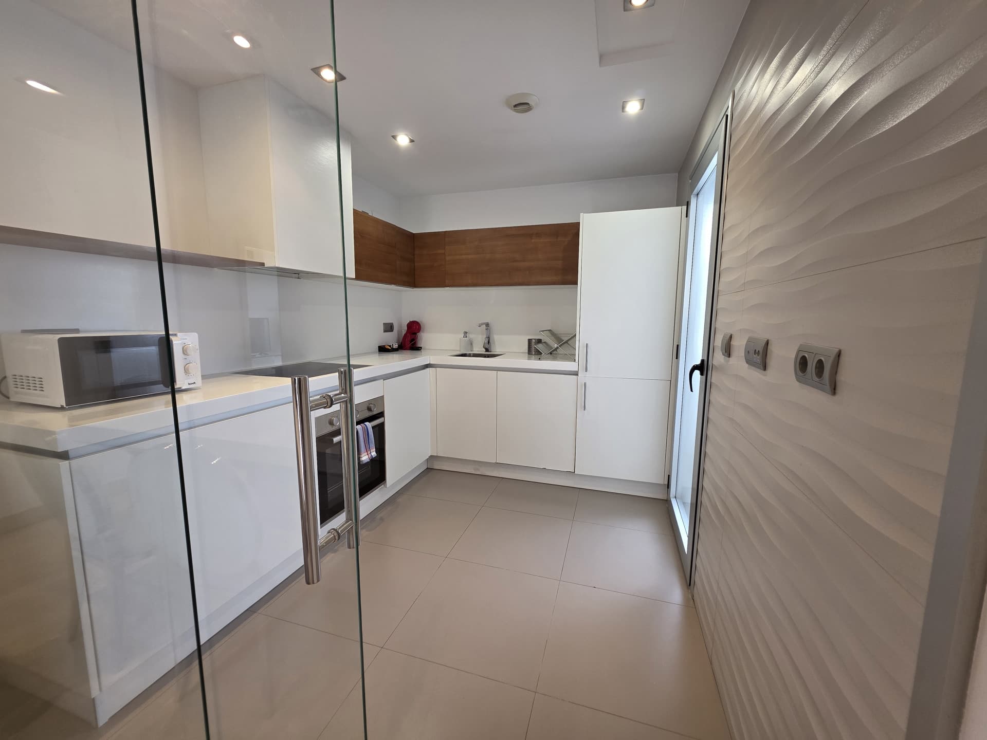 Ático Dúplex en Venta en San Pedro Playa con Gran Solárium y Parking