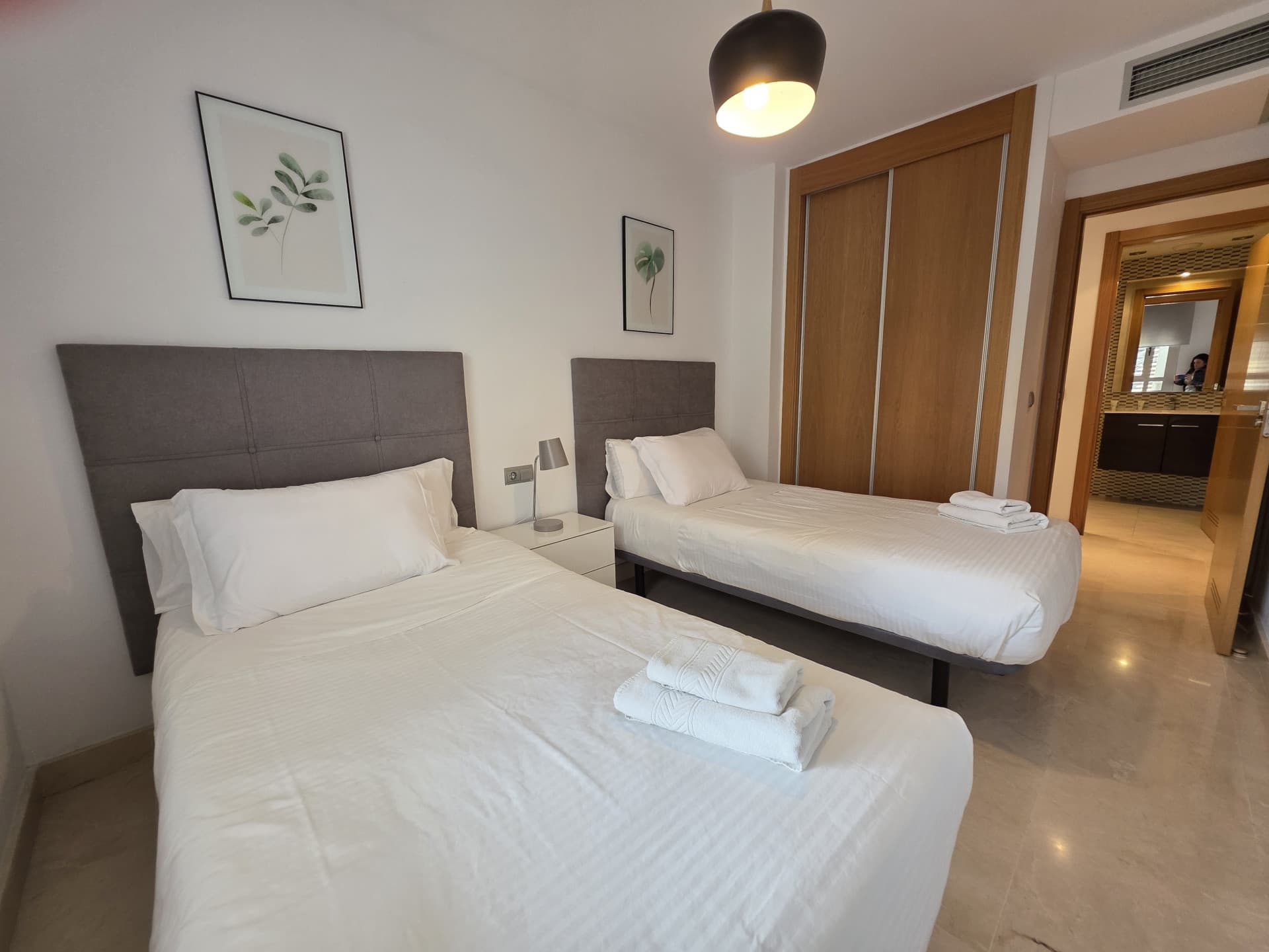 Ático Dúplex en Venta en San Pedro Playa con Gran Solárium y Parking
