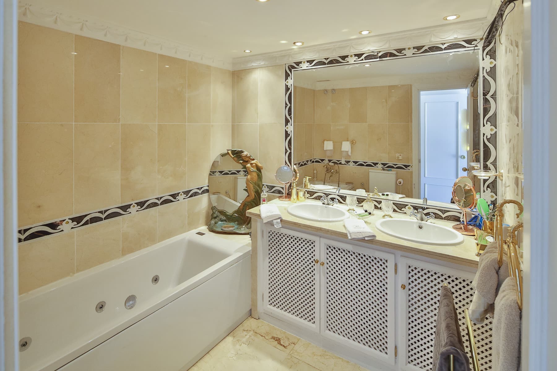 Exclusive Art Deco Duplex Penthouse with Private Pool in Guadalmina Alta, Marbella