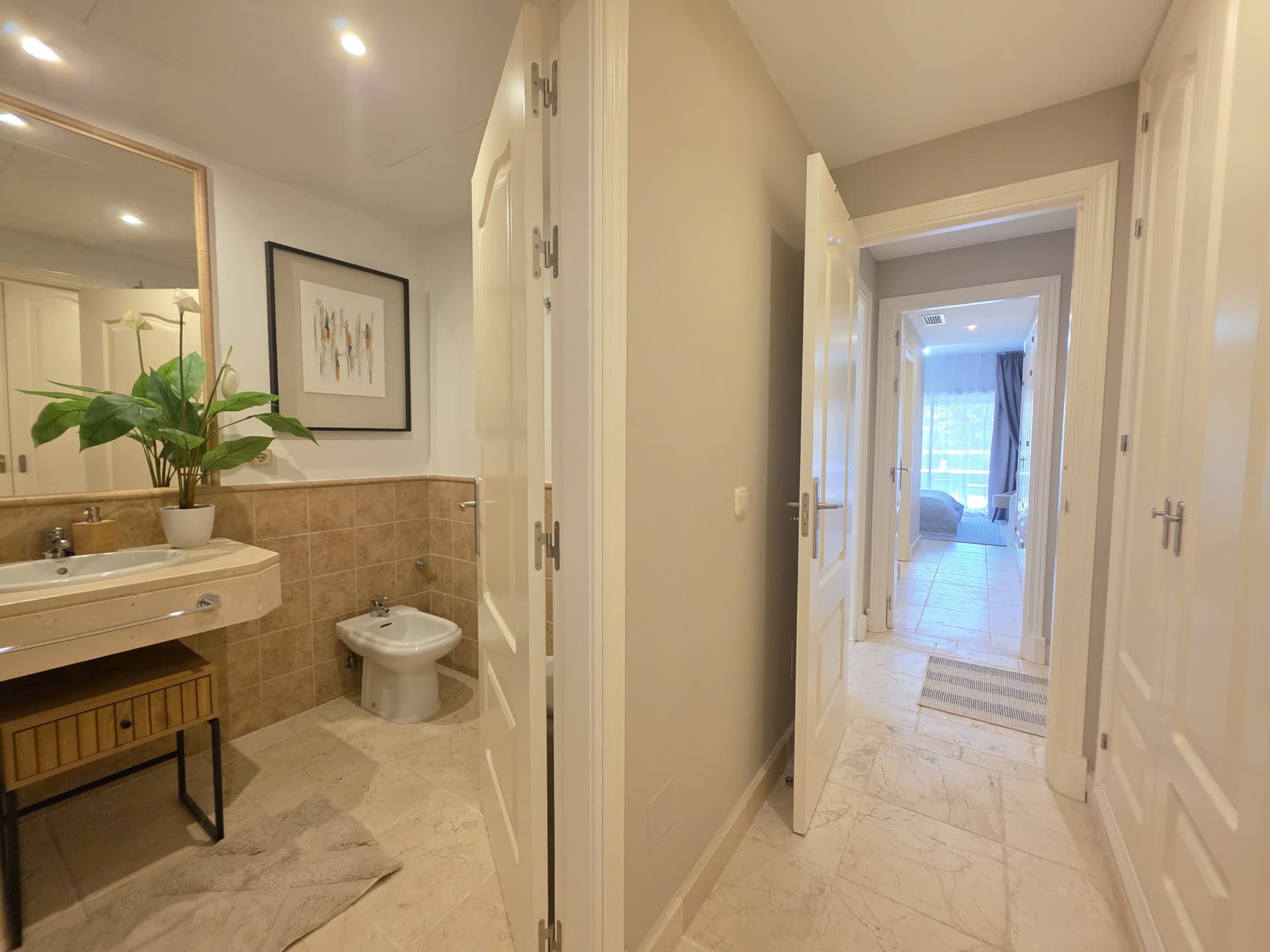 Exquisite Ground Floor Apartment in Benatalaya