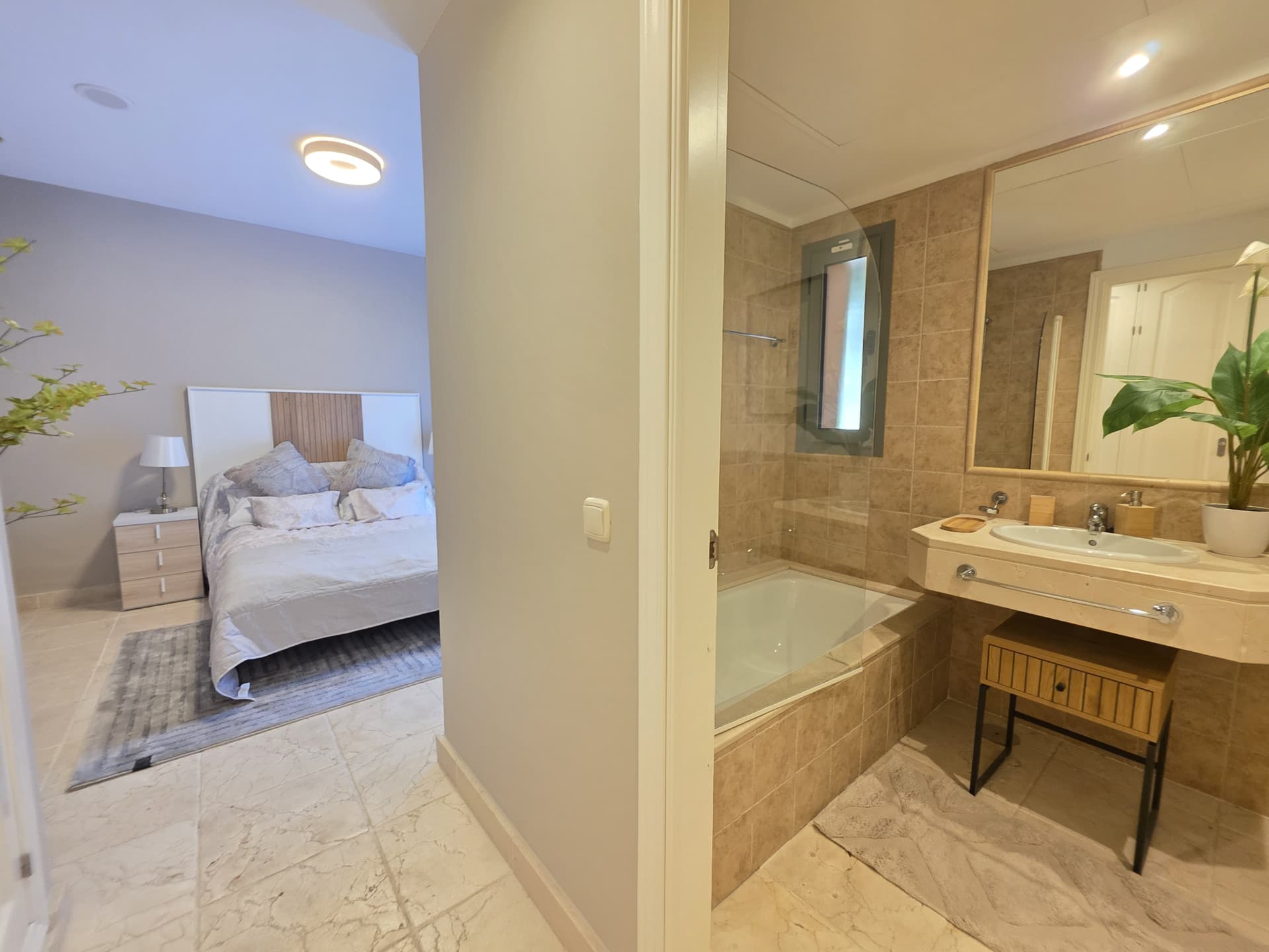 Exquisite Ground Floor Apartment in Benatalaya