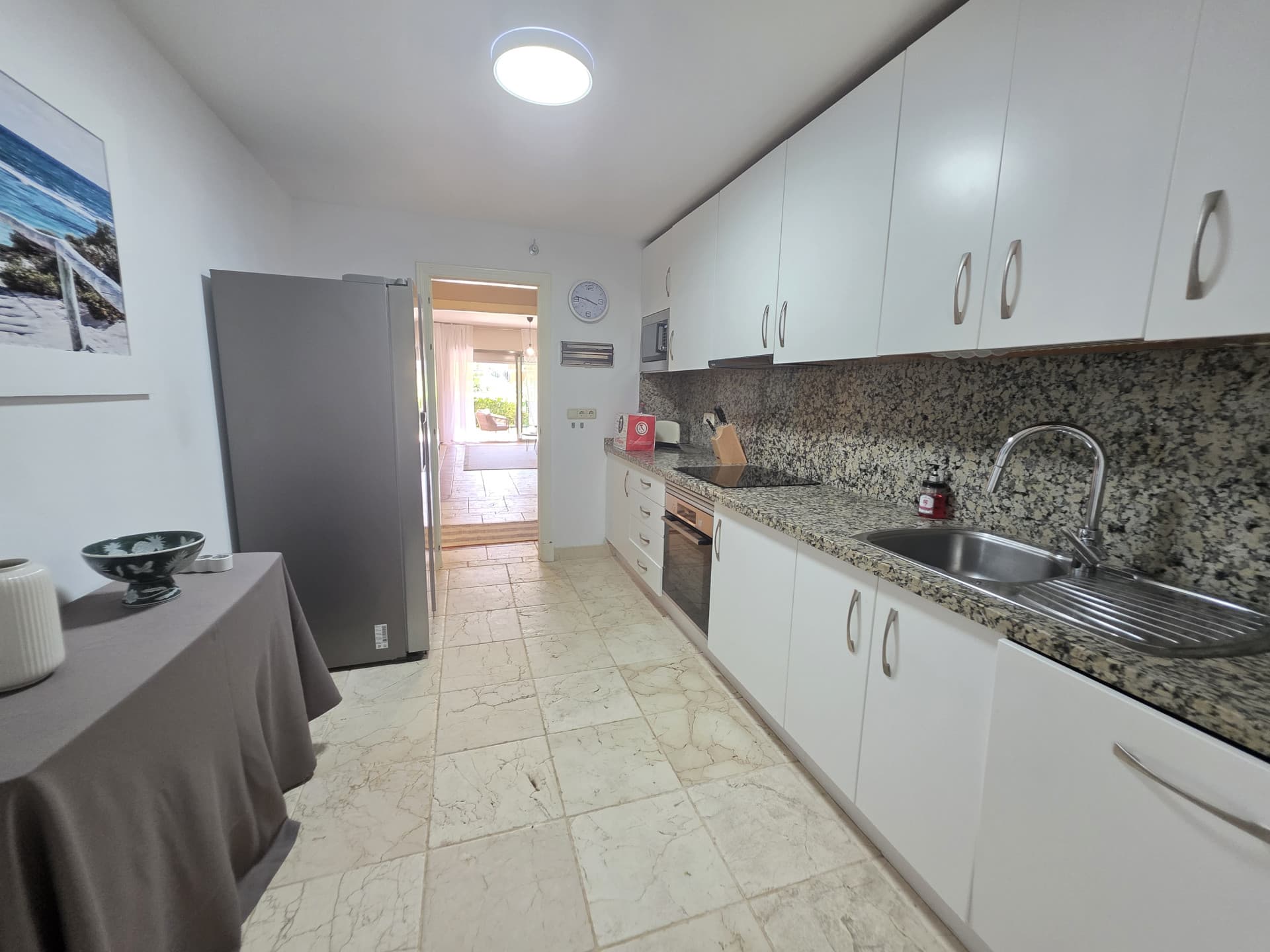 Exquisite Ground Floor Apartment in Benatalaya