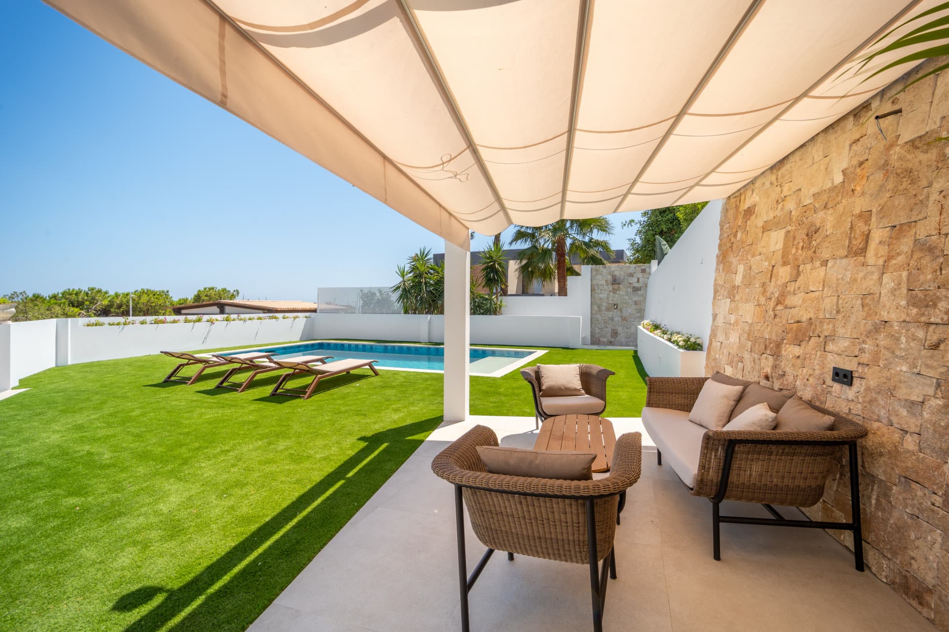 Fully Renovated Luxury Villa ideally located within a short walk to La Cala centre , Beach & Golf