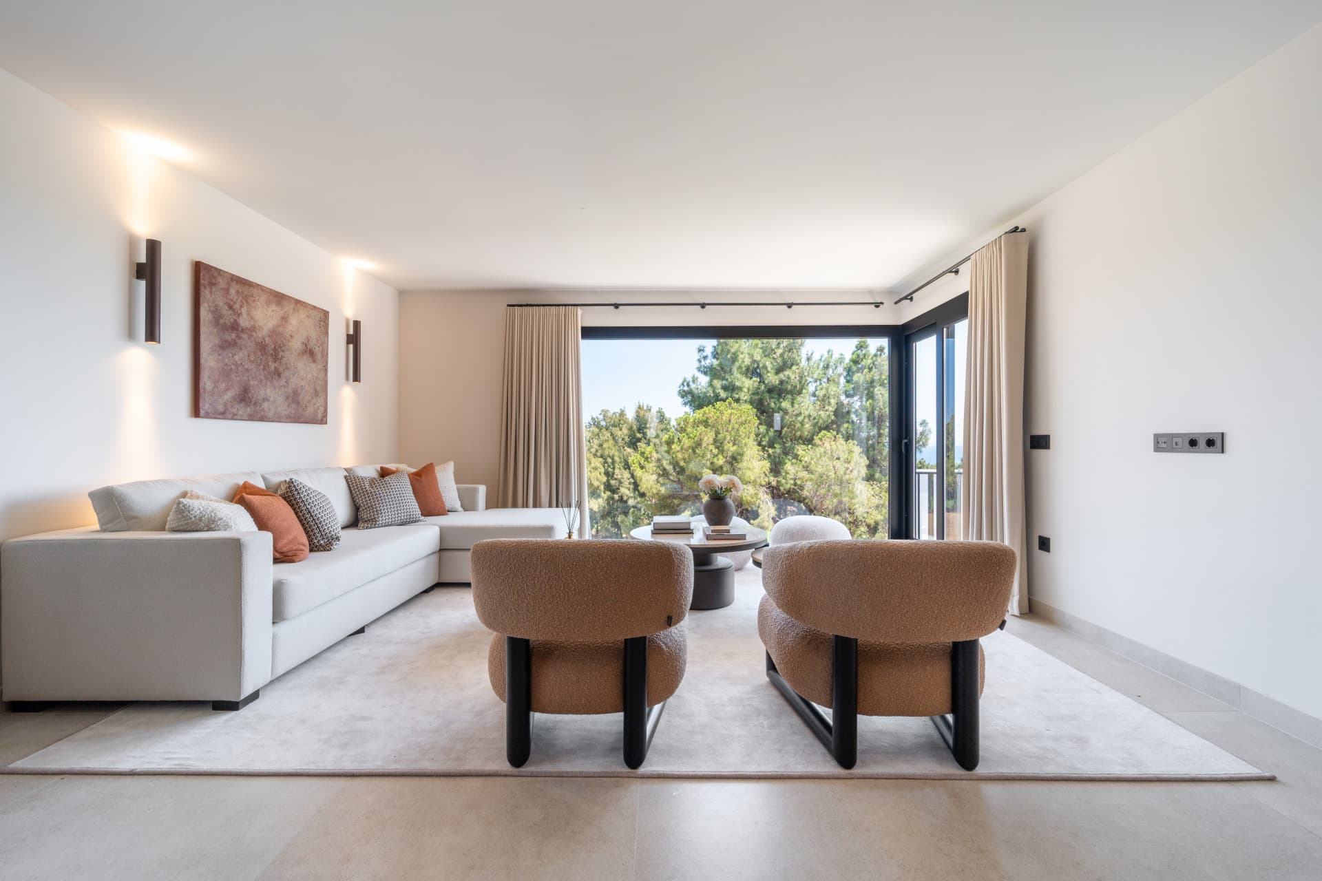 Fully Renovated Luxury Villa ideally located within a short walk to La Cala centre , Beach & Golf
