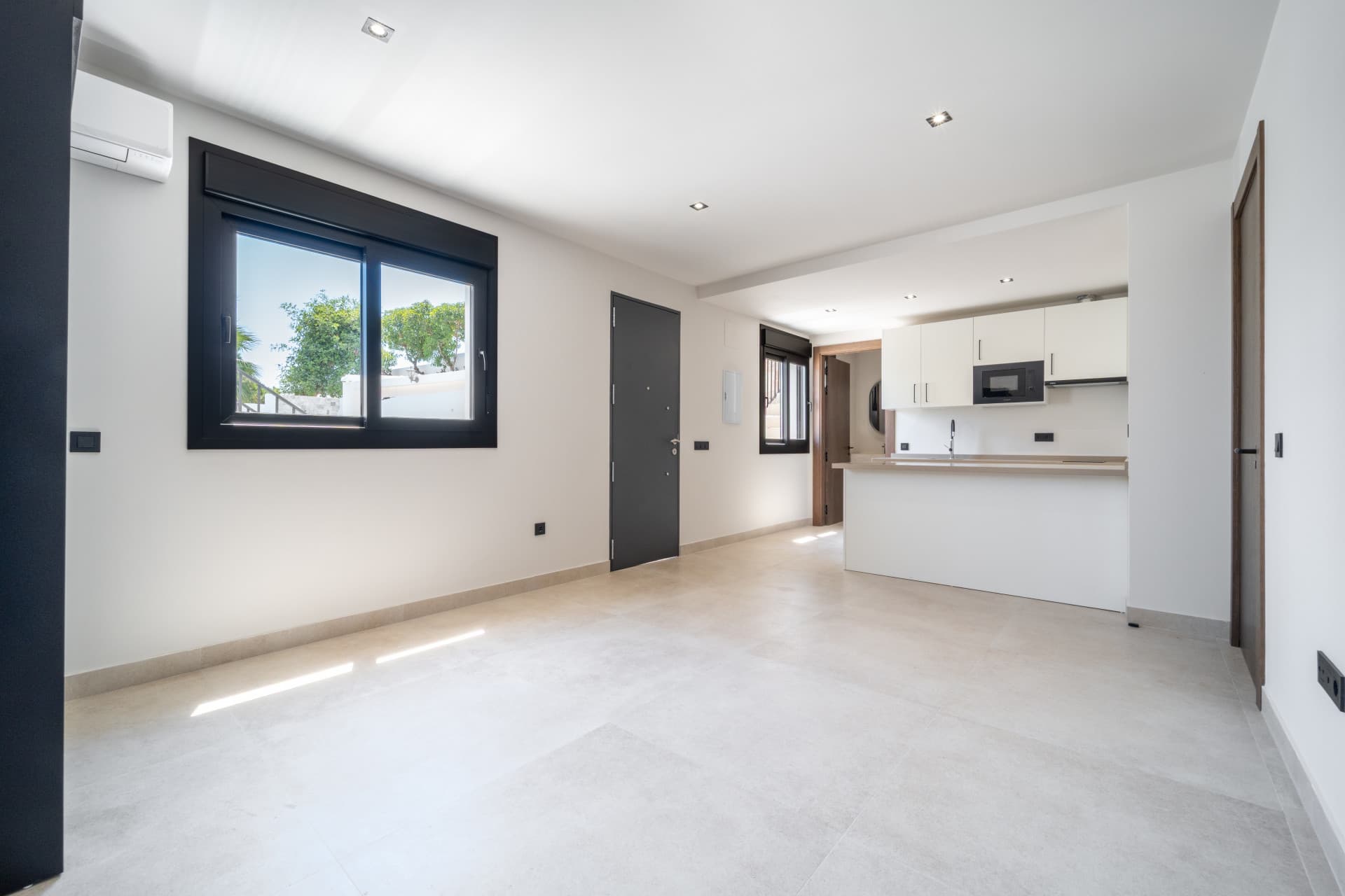 Fully Renovated Luxury Villa ideally located within a short walk to La Cala centre , Beach & Golf