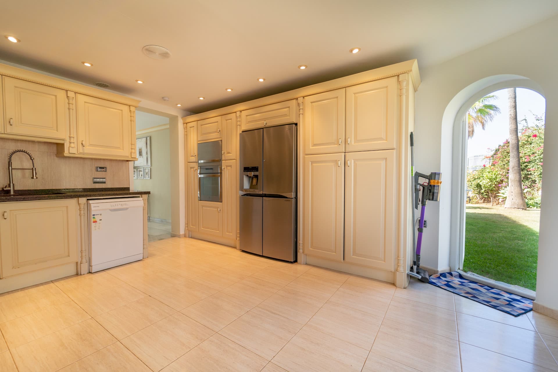 Beautiful South-Facing Five-Bedroom Villa in El Chaparral, Mijas Costa