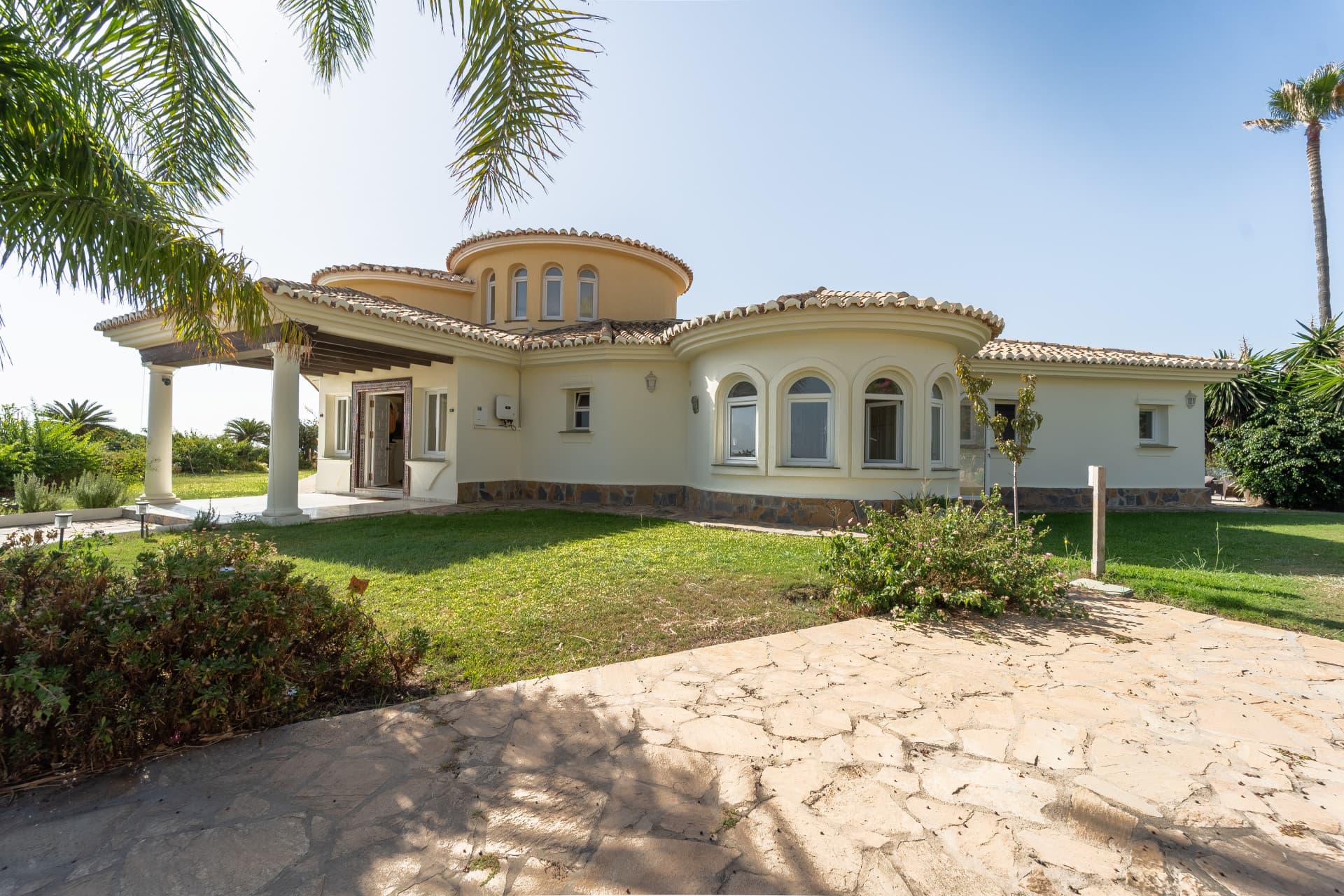 Beautiful South-Facing Five-Bedroom Villa in El Chaparral, Mijas Costa