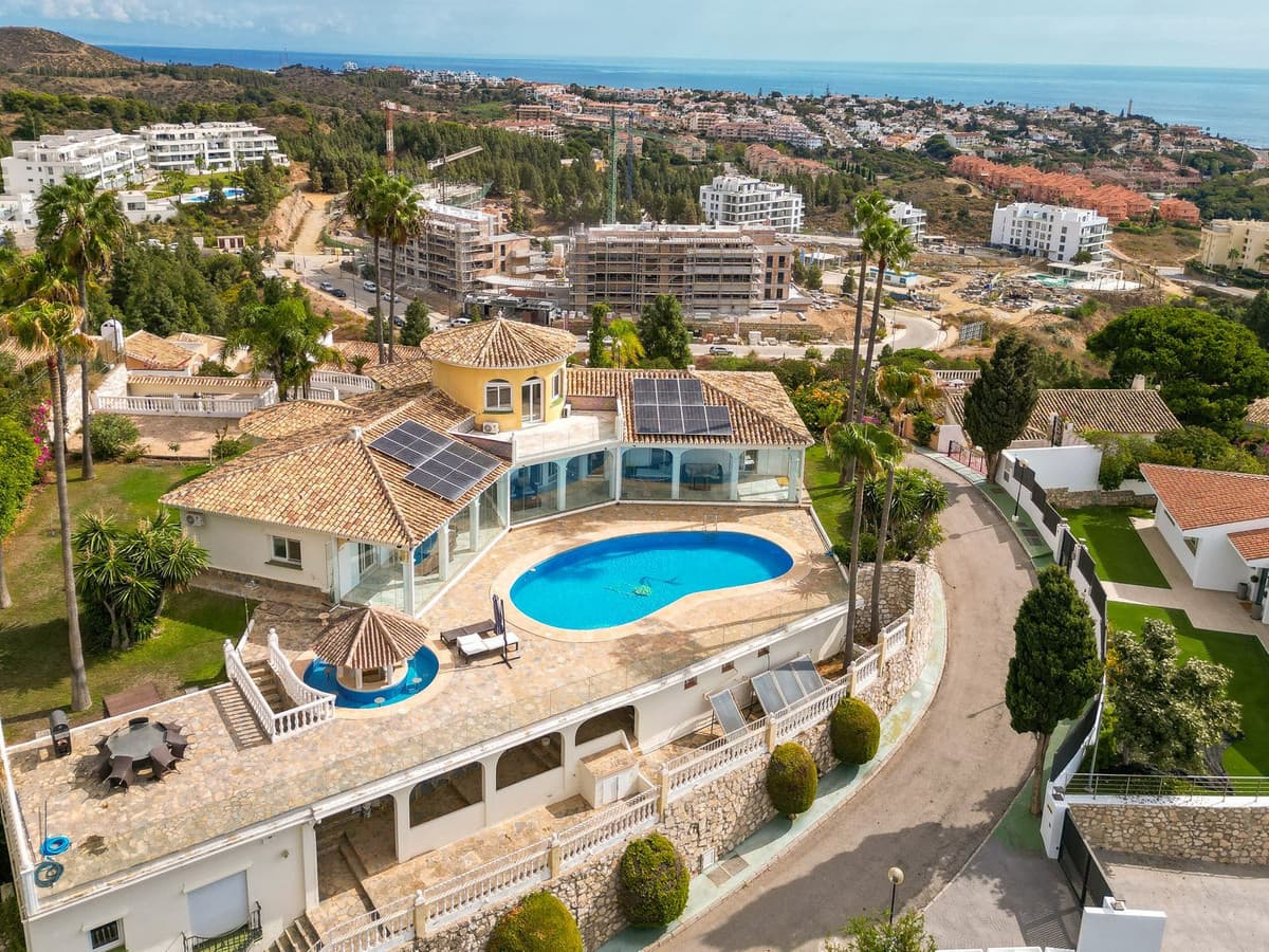 Beautiful South-Facing Five-Bedroom Villa in El Chaparral, Mijas Costa